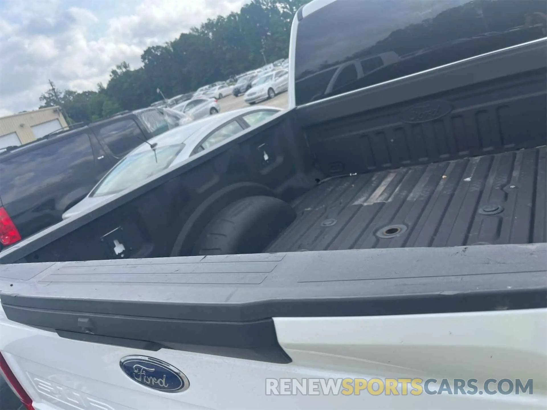 19 Photograph of a damaged car 1FT7W2BT9MED57332 FORD F-250 2021