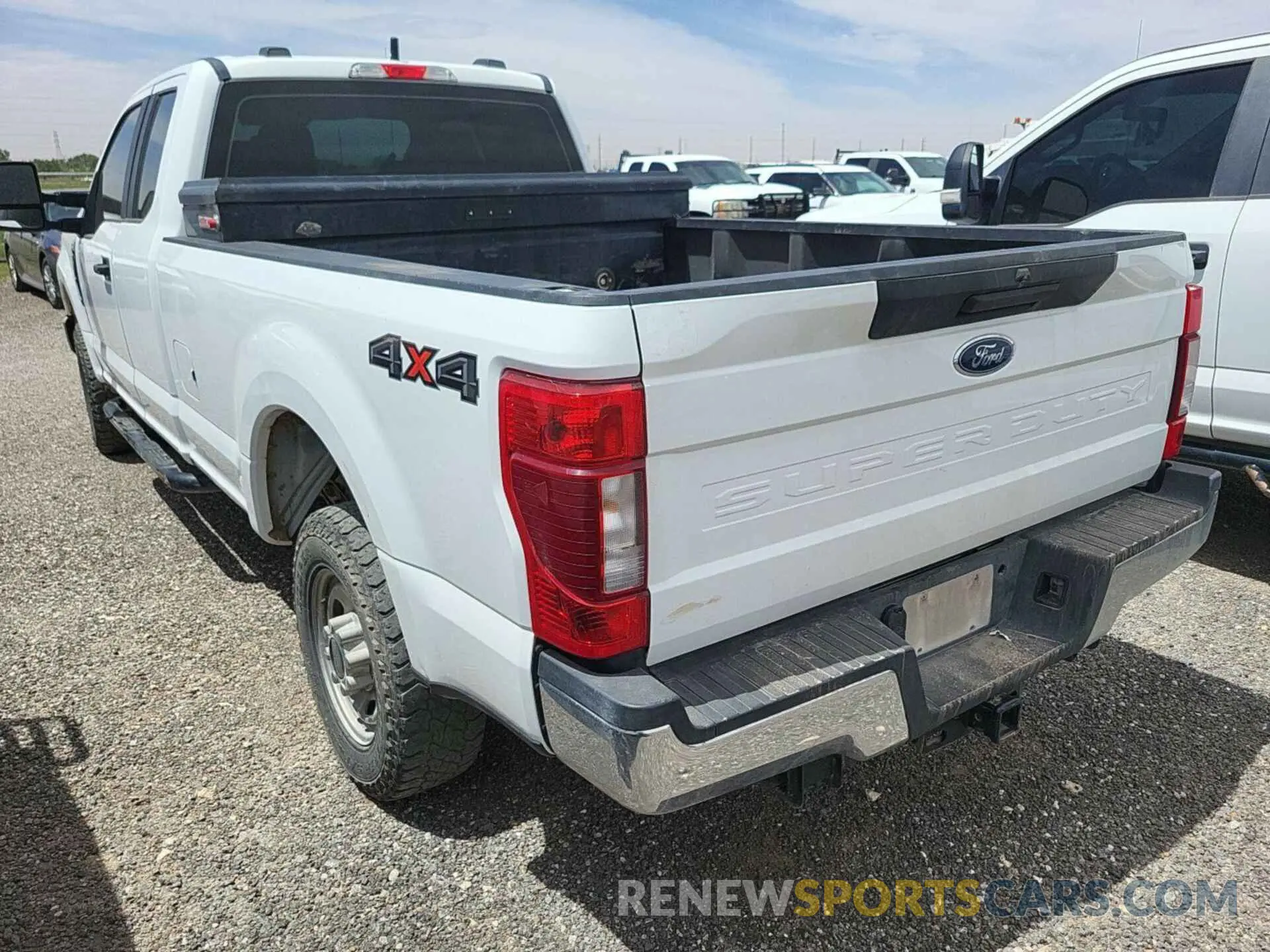 18 Photograph of a damaged car 1FT7X2B68MED54073 FORD F-250 2021