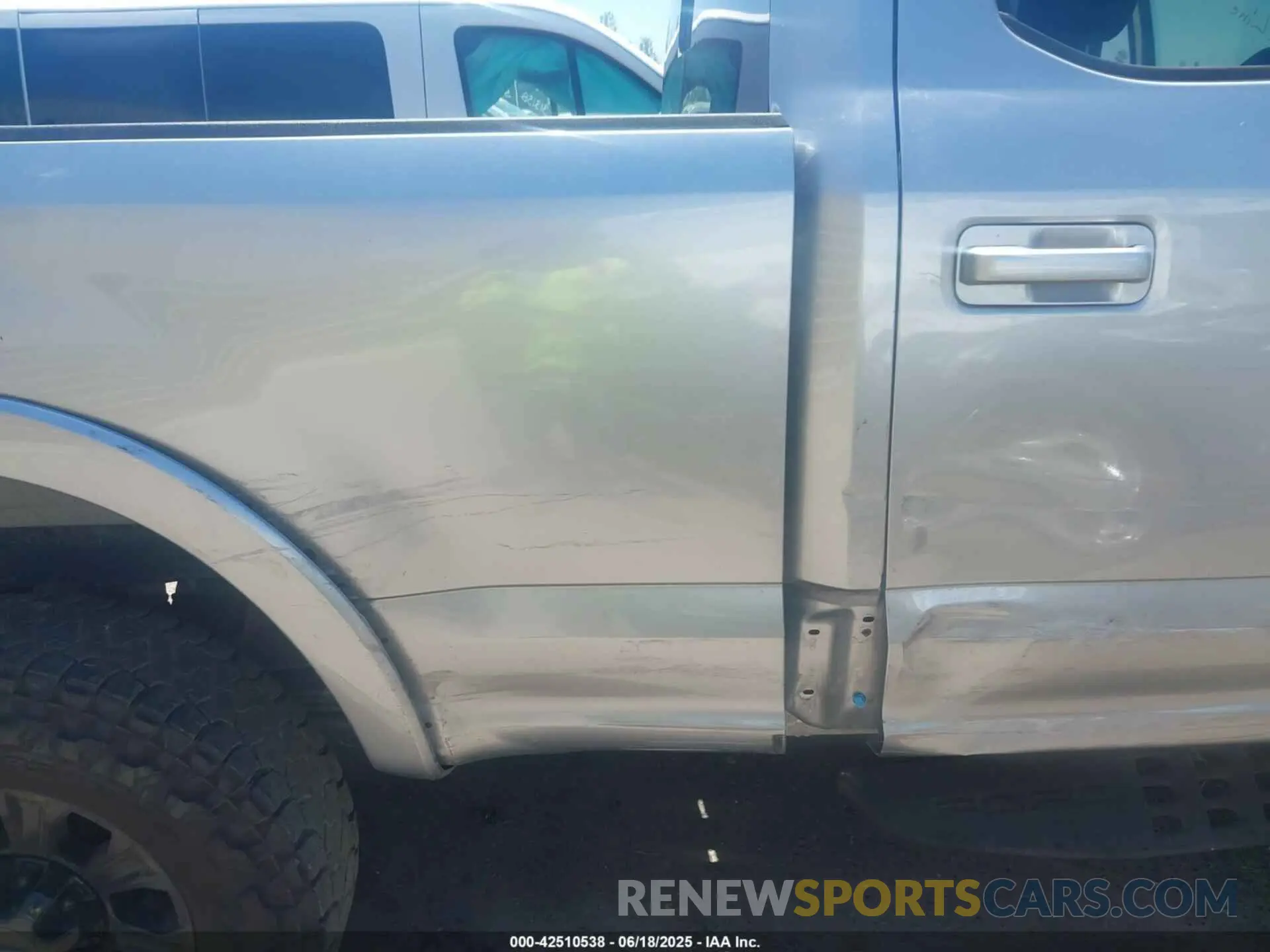 12 Photograph of a damaged car 1FT8W2BT1MEC08112 FORD F-250 2021