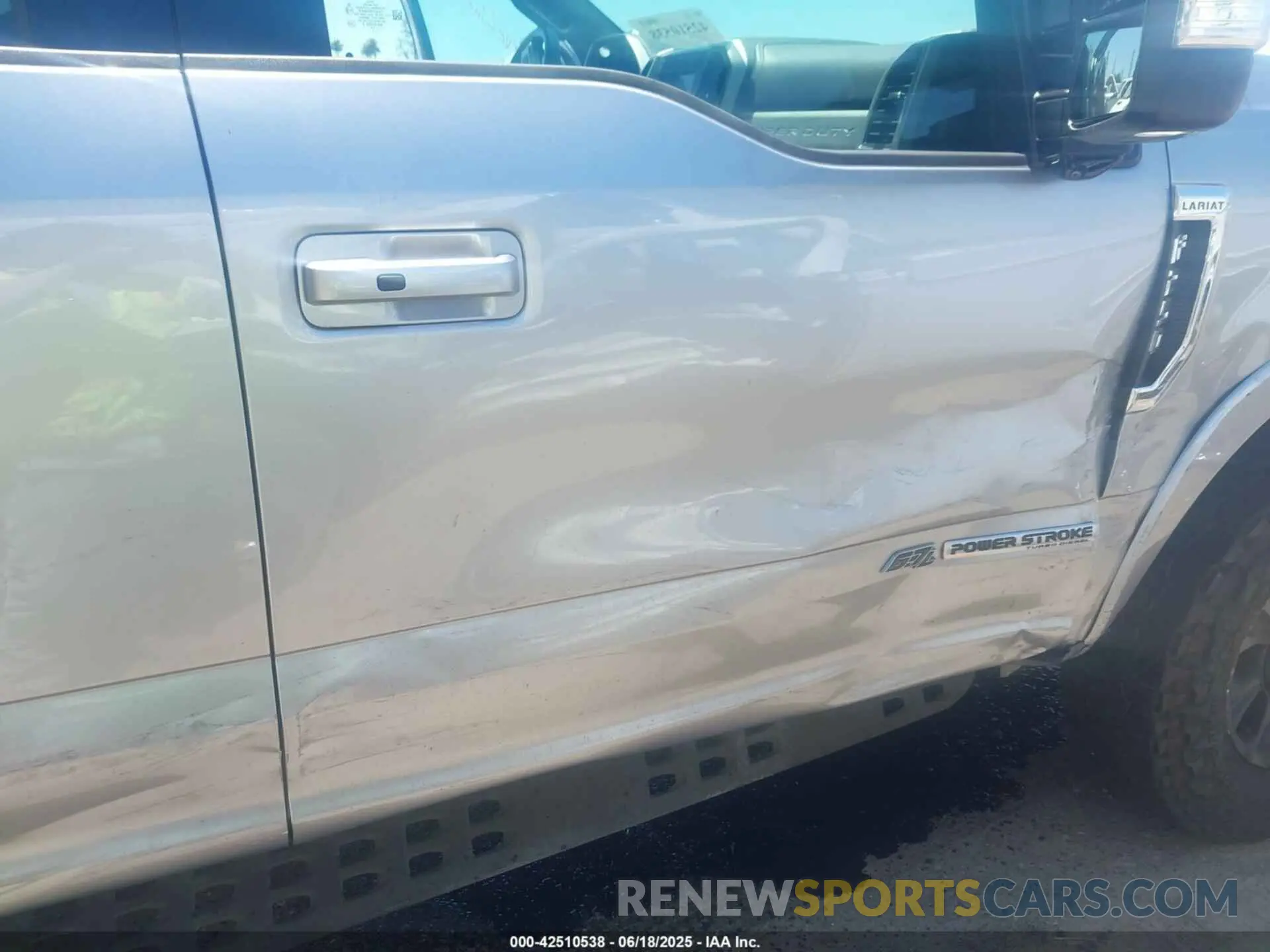 13 Photograph of a damaged car 1FT8W2BT1MEC08112 FORD F-250 2021