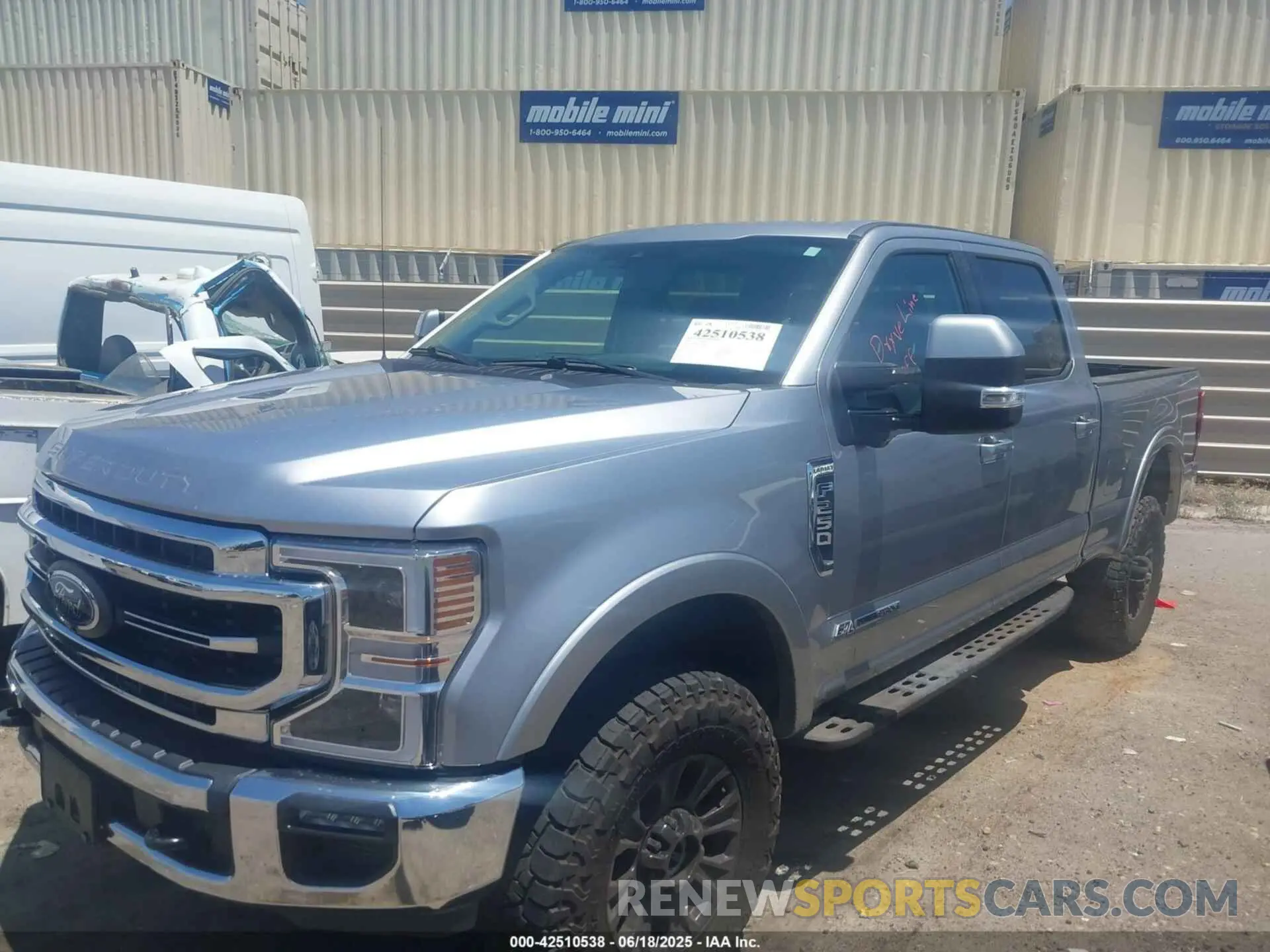 17 Photograph of a damaged car 1FT8W2BT1MEC08112 FORD F-250 2021