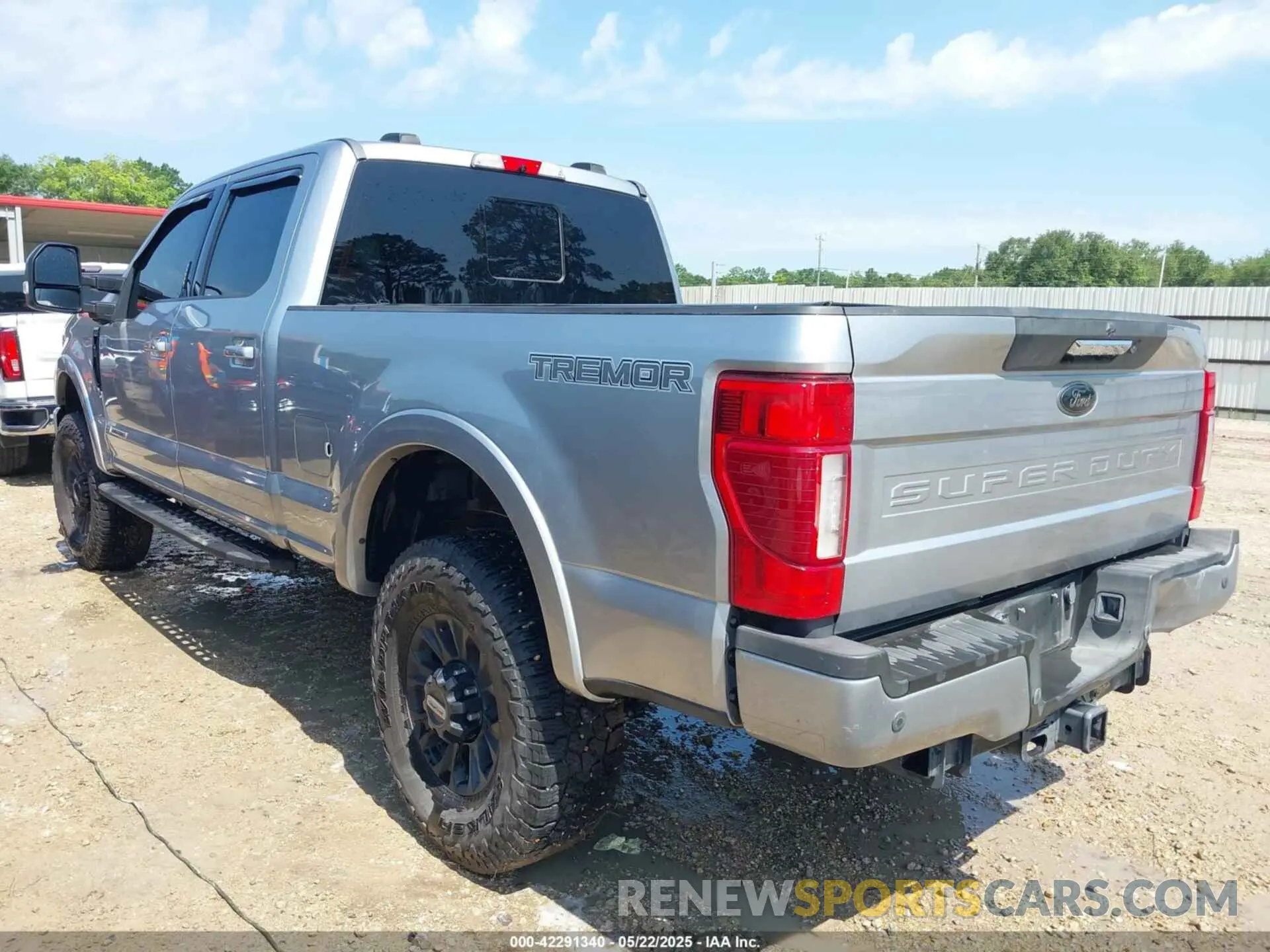 3 Photograph of a damaged car 1FT8W2BT3MED18899 FORD F-250 2021