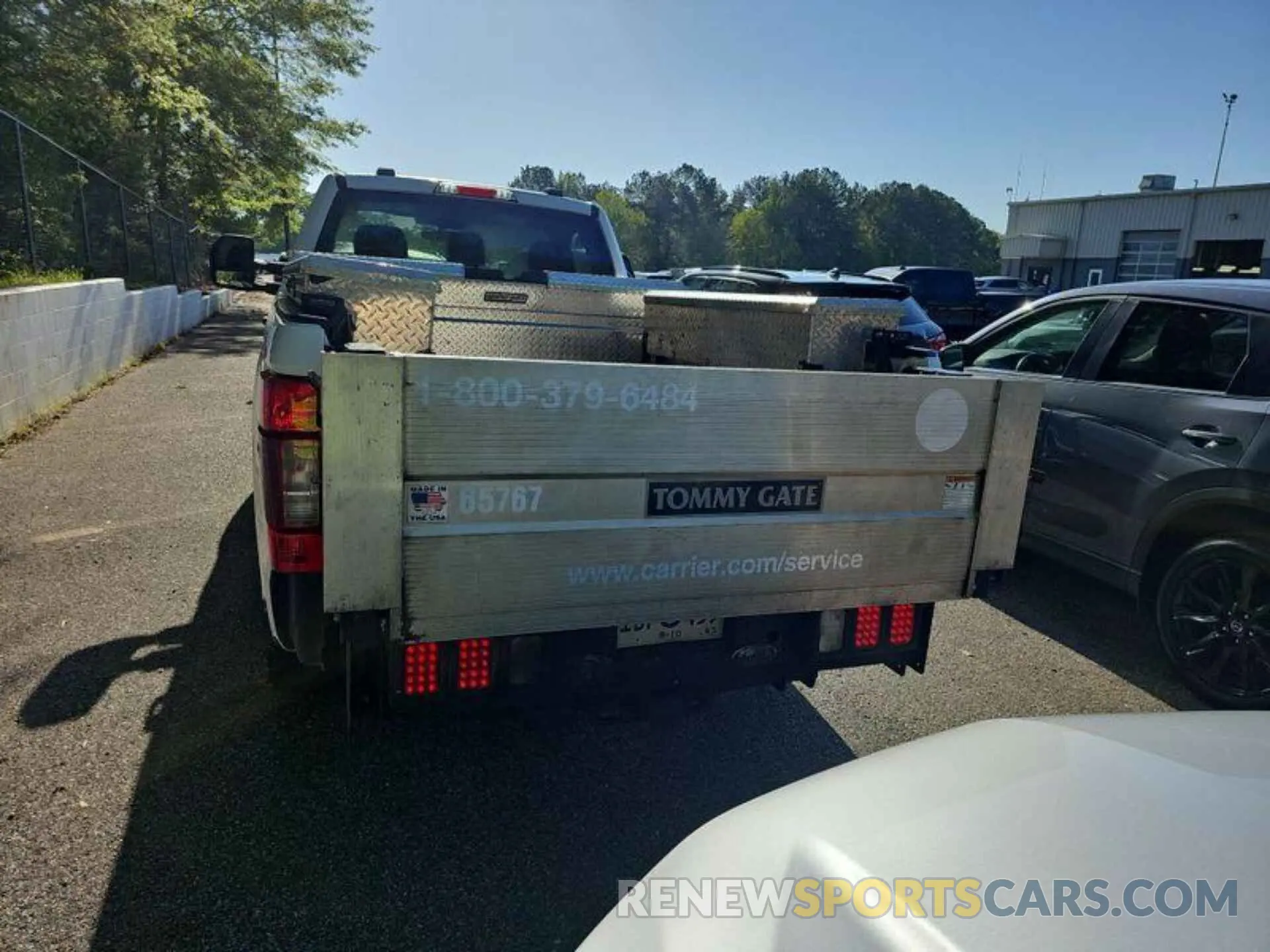 11 Photograph of a damaged car 1FTBF2A60MED97563 FORD F-250 2021