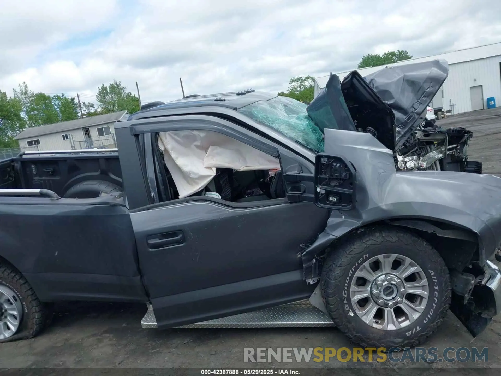 12 Photograph of a damaged car 1FTBF2B61MEC55902 FORD F-250 2021