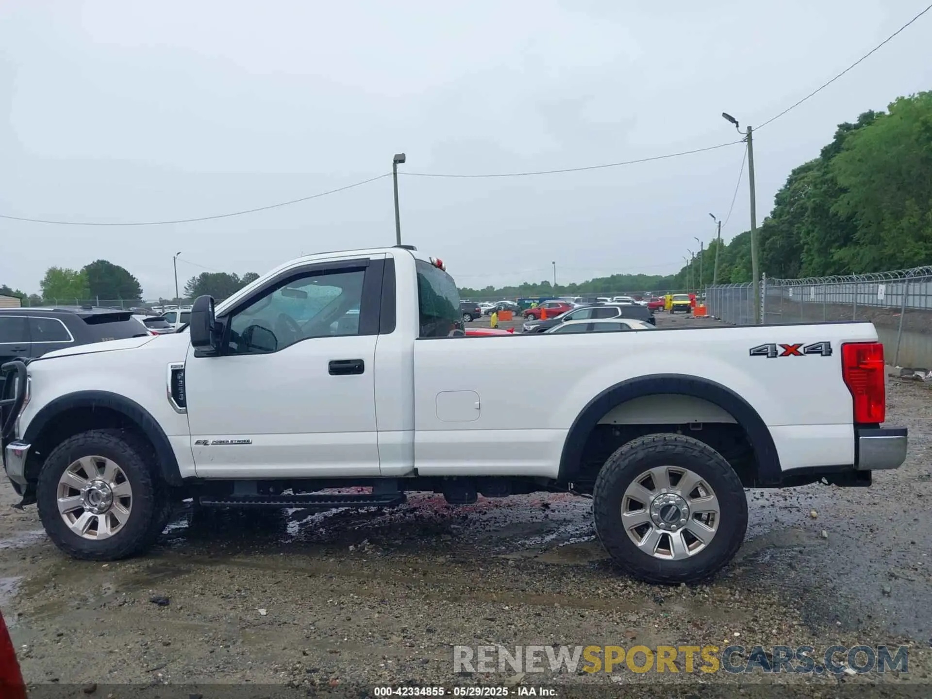 14 Photograph of a damaged car 1FTBF2BT2MED17703 FORD F-250 2021