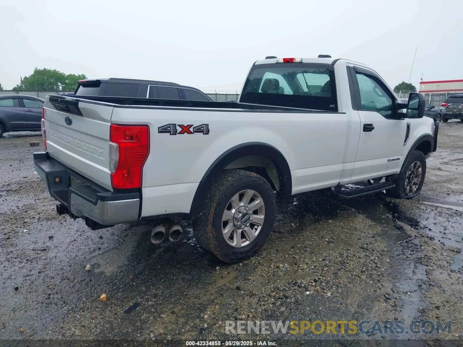4 Photograph of a damaged car 1FTBF2BT2MED17703 FORD F-250 2021