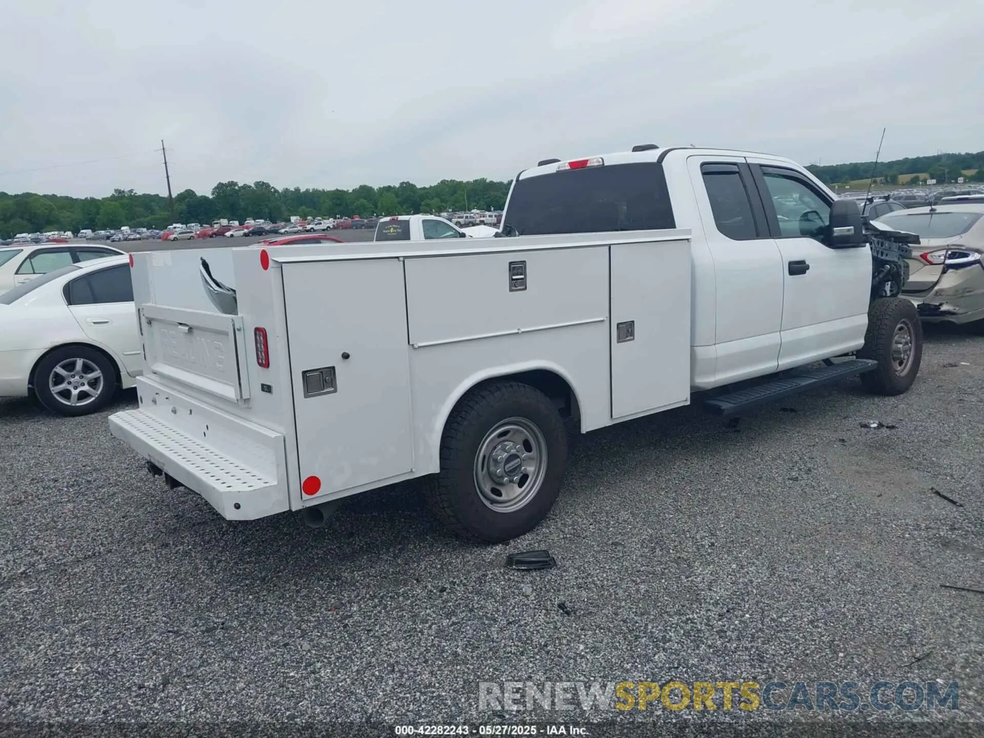 4 Photograph of a damaged car 1FD7X2A60NEF34999 FORD F-250 2022