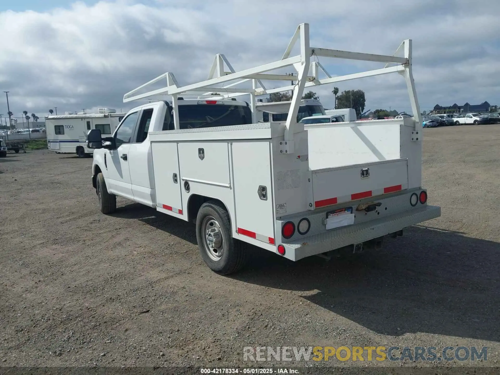 3 Photograph of a damaged car 1FD7X2A65NED19425 FORD F-250 2022