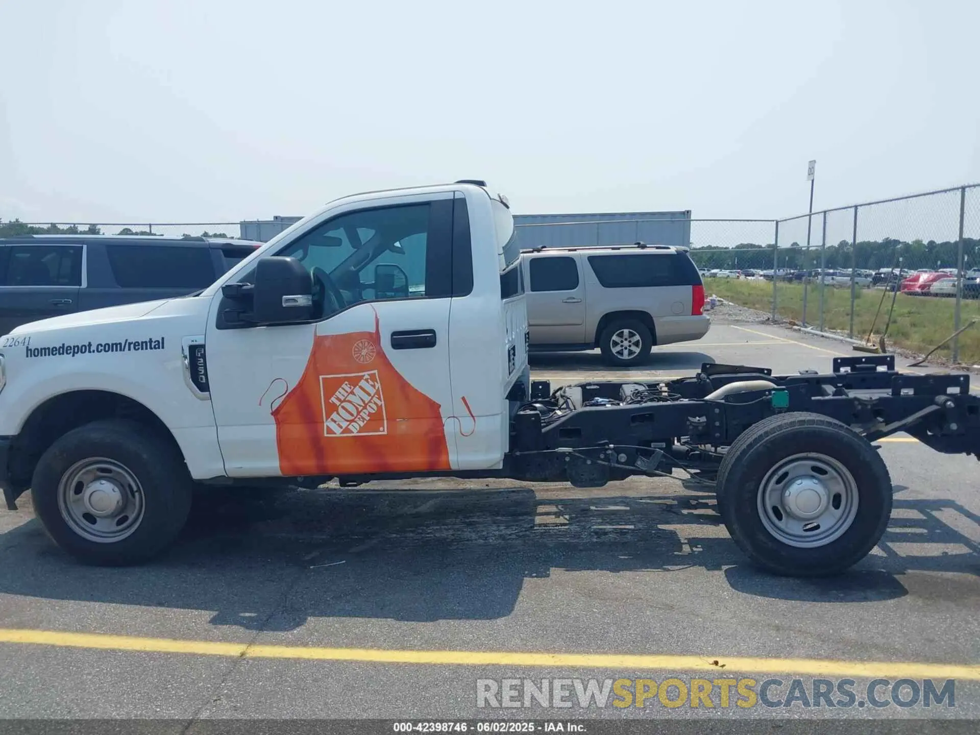 14 Photograph of a damaged car 1FDBF2A6XNED47783 FORD F-250 2022