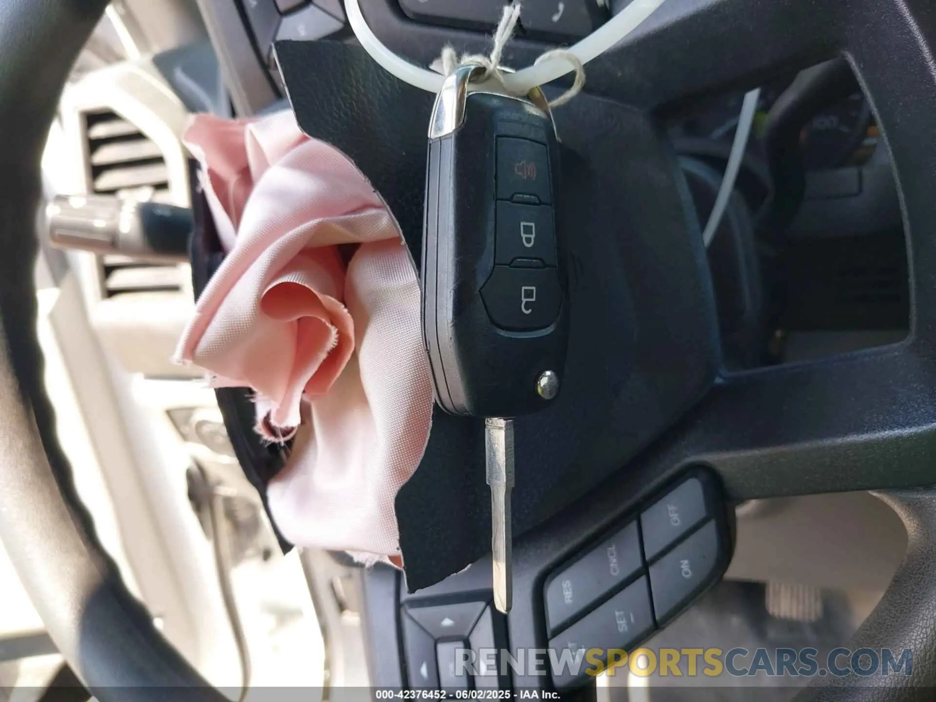 11 Photograph of a damaged car 1FT7W2A62NEF64075 FORD F-250 2022