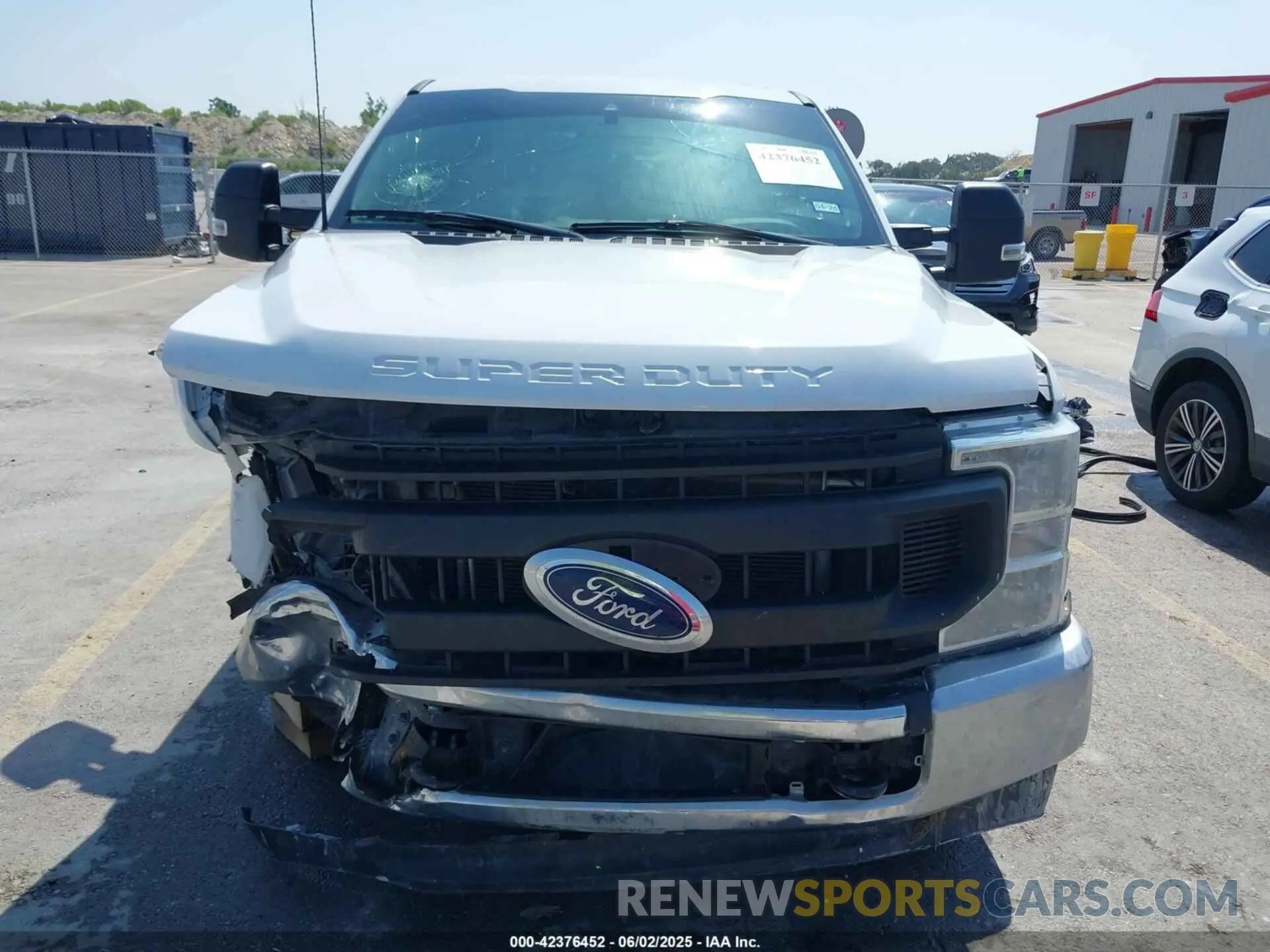12 Photograph of a damaged car 1FT7W2A62NEF64075 FORD F-250 2022