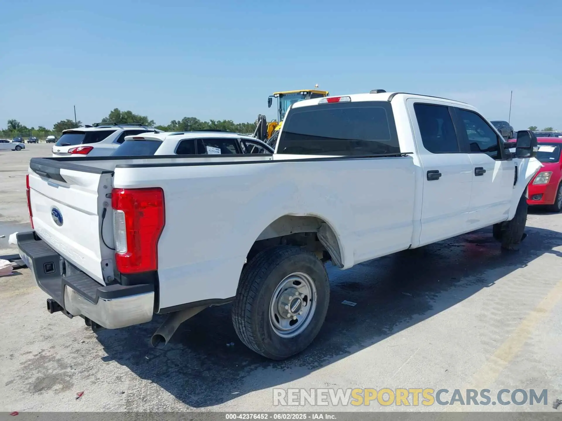 4 Photograph of a damaged car 1FT7W2A62NEF64075 FORD F-250 2022