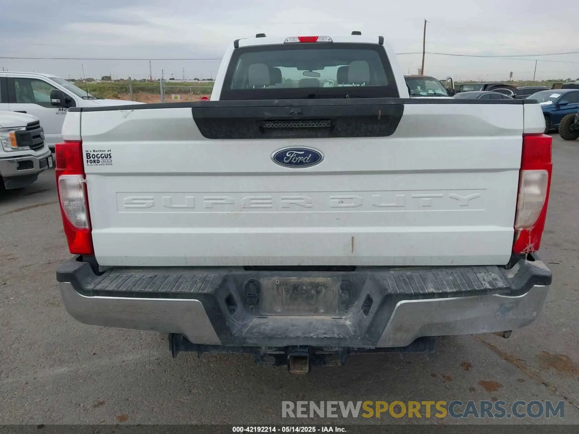 16 Photograph of a damaged car 1FT7W2A65NEF40014 FORD F-250 2022