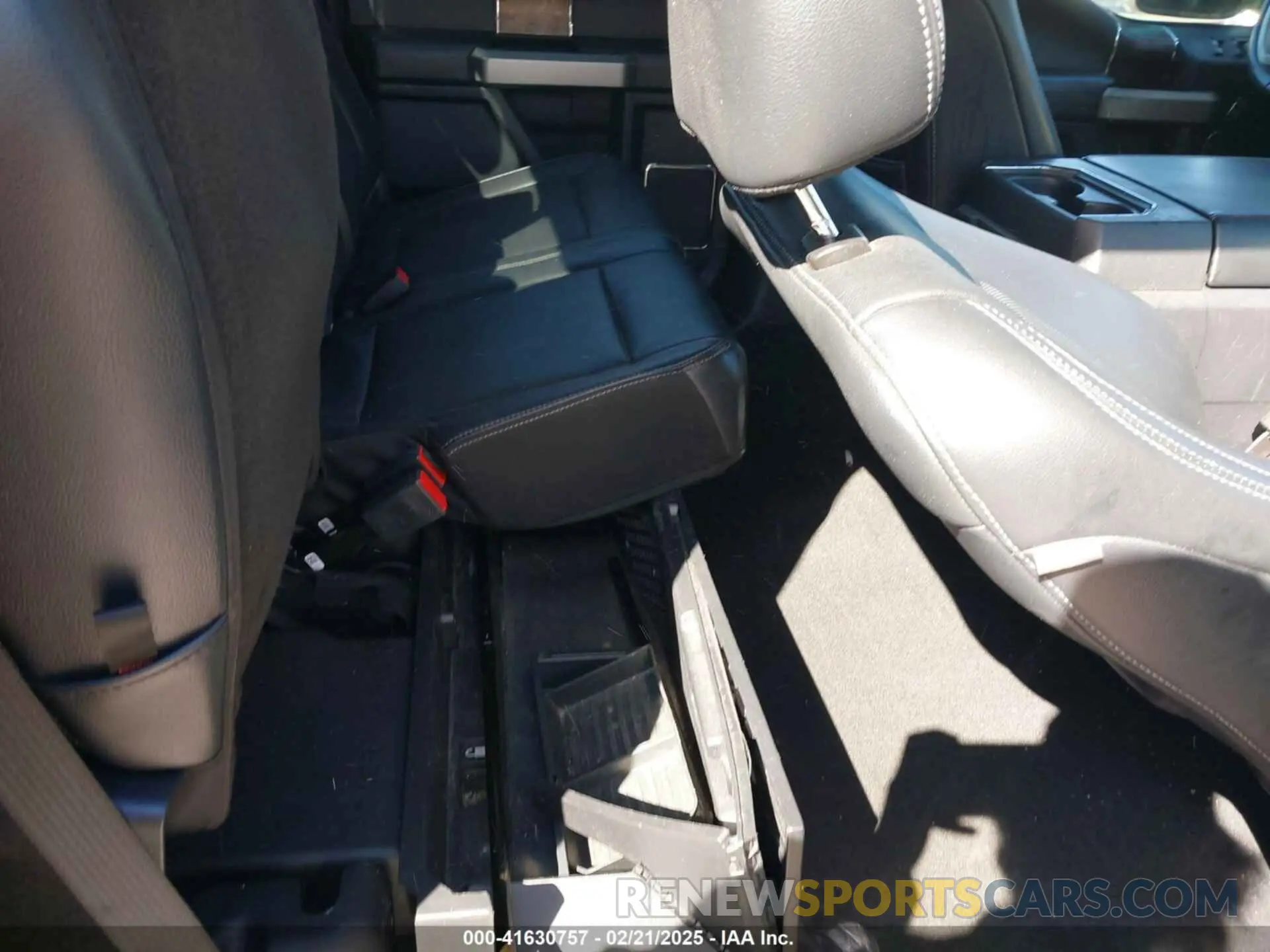 8 Photograph of a damaged car 1FT7W2B62NED69589 FORD F-250 2022