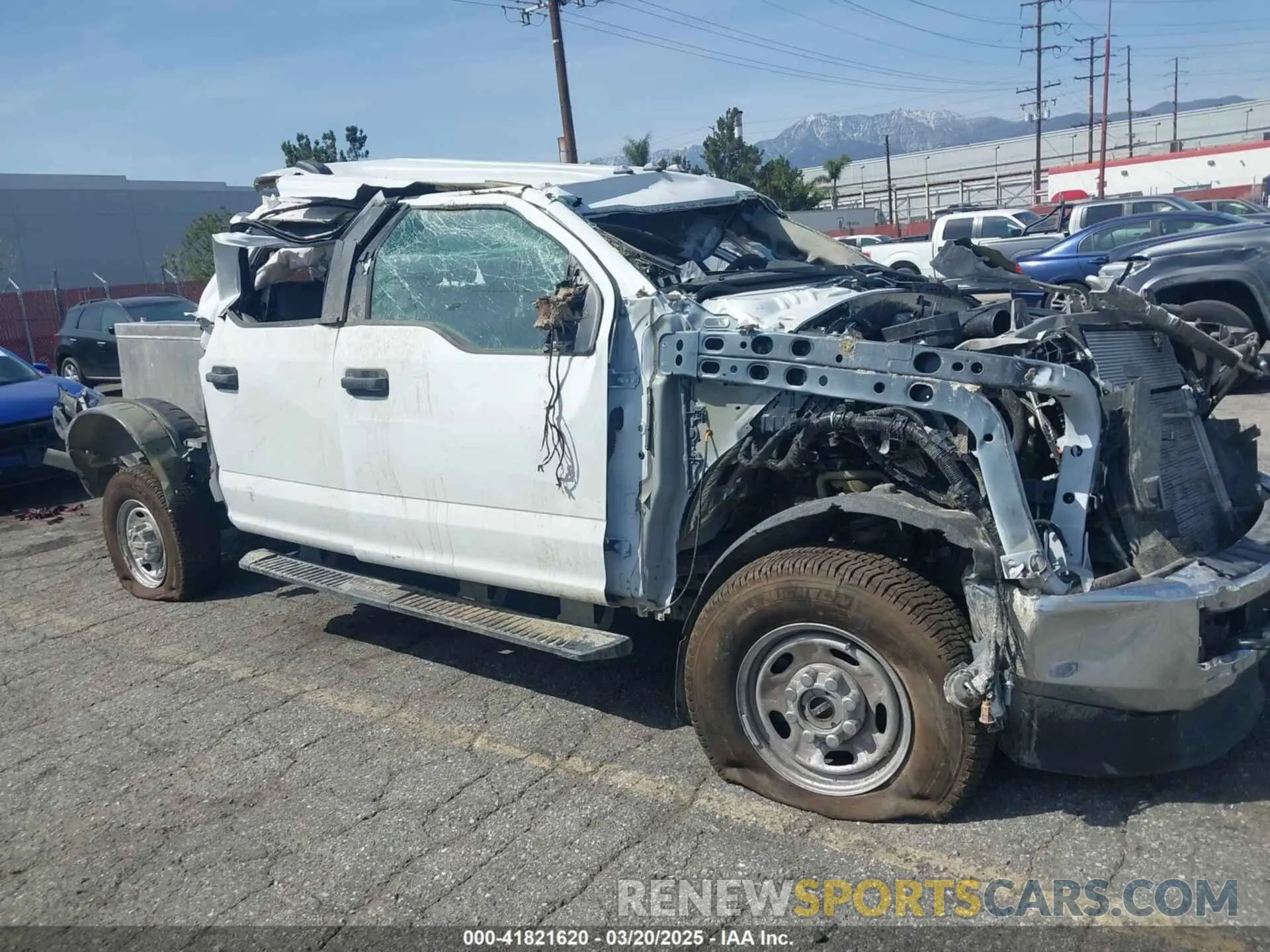 13 Photograph of a damaged car 1FT7W2B63NEE52898 FORD F-250 2022