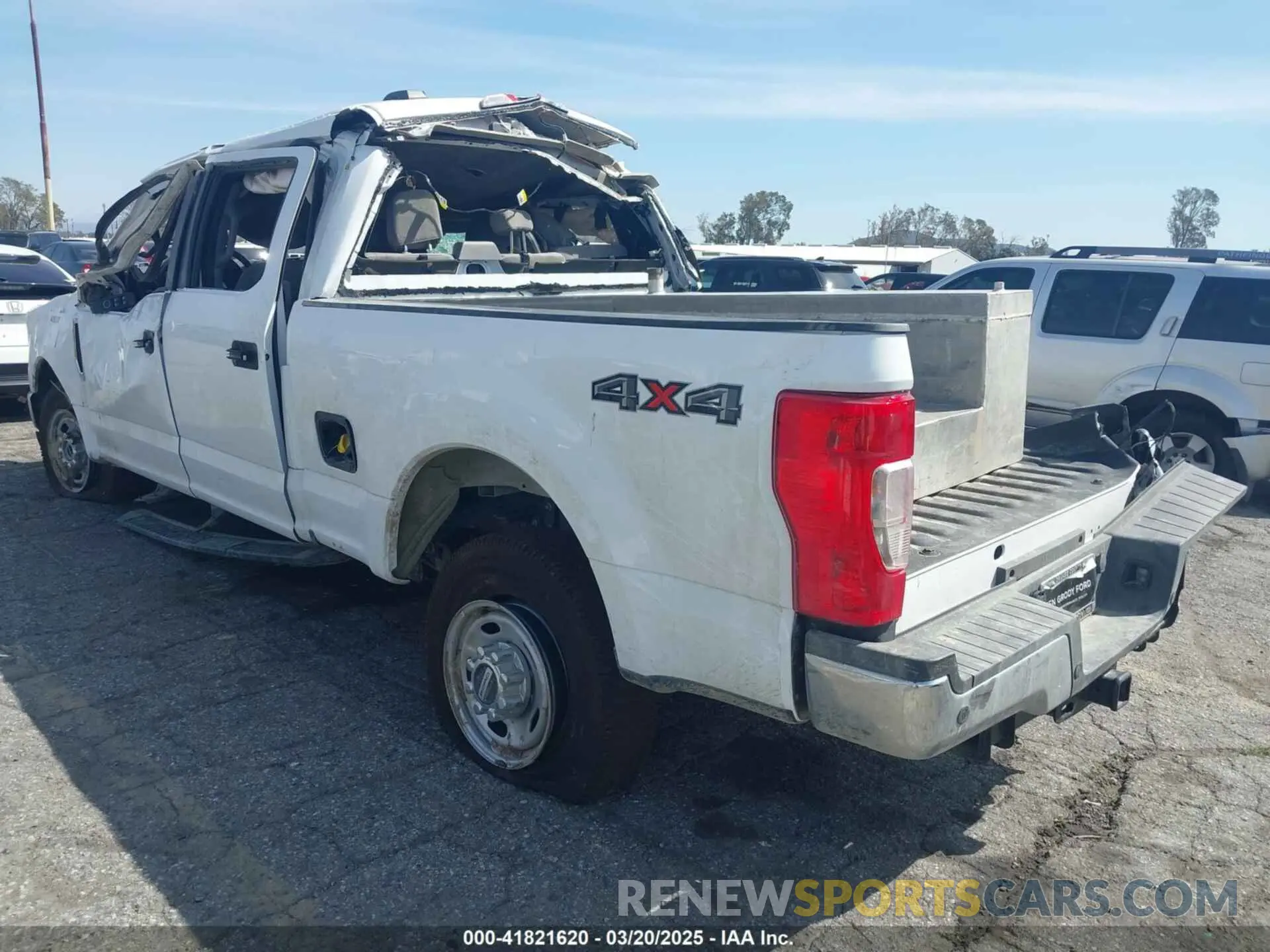 3 Photograph of a damaged car 1FT7W2B63NEE52898 FORD F-250 2022