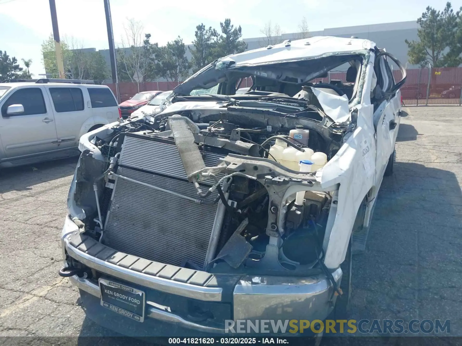 6 Photograph of a damaged car 1FT7W2B63NEE52898 FORD F-250 2022