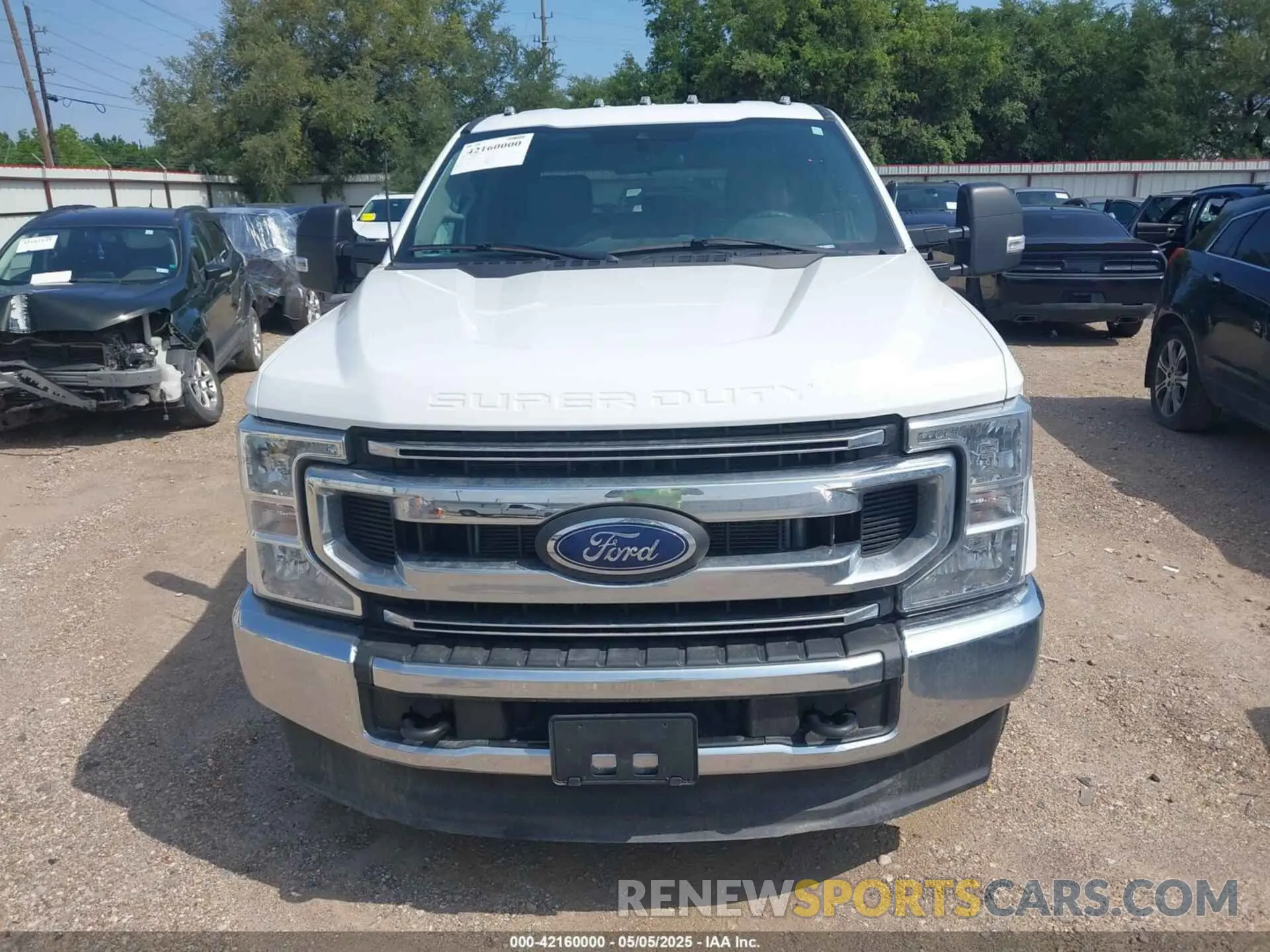 13 Photograph of a damaged car 1FT7W2B63NEF92059 FORD F-250 2022
