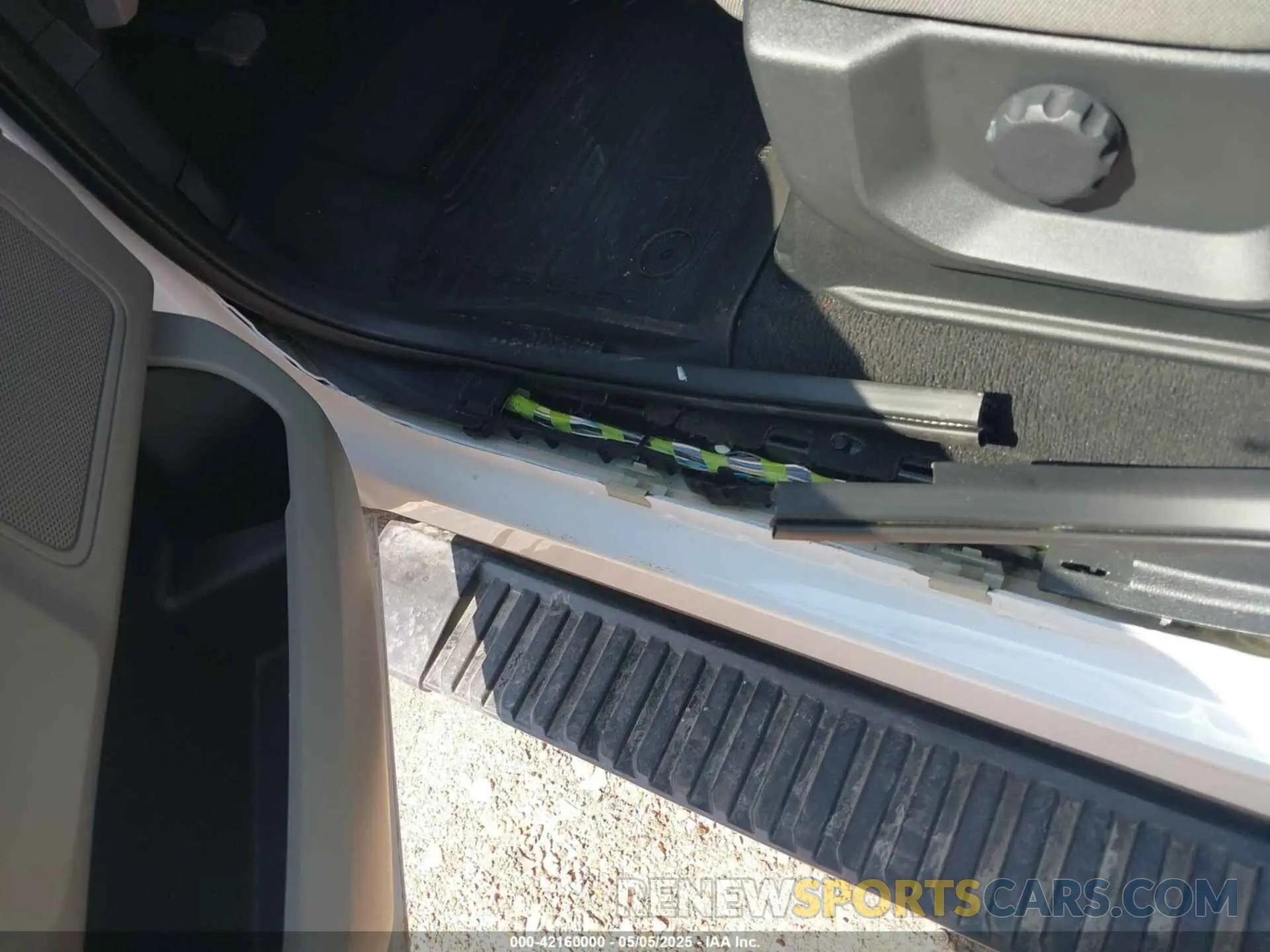 6 Photograph of a damaged car 1FT7W2B63NEF92059 FORD F-250 2022