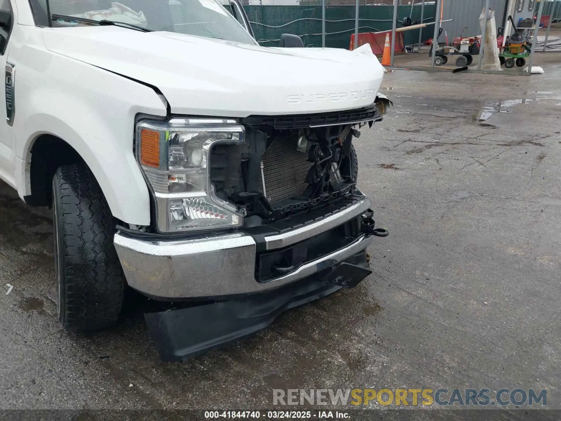 18 Photograph of a damaged car 1FT7W2B65NEF76378 FORD F-250 2022