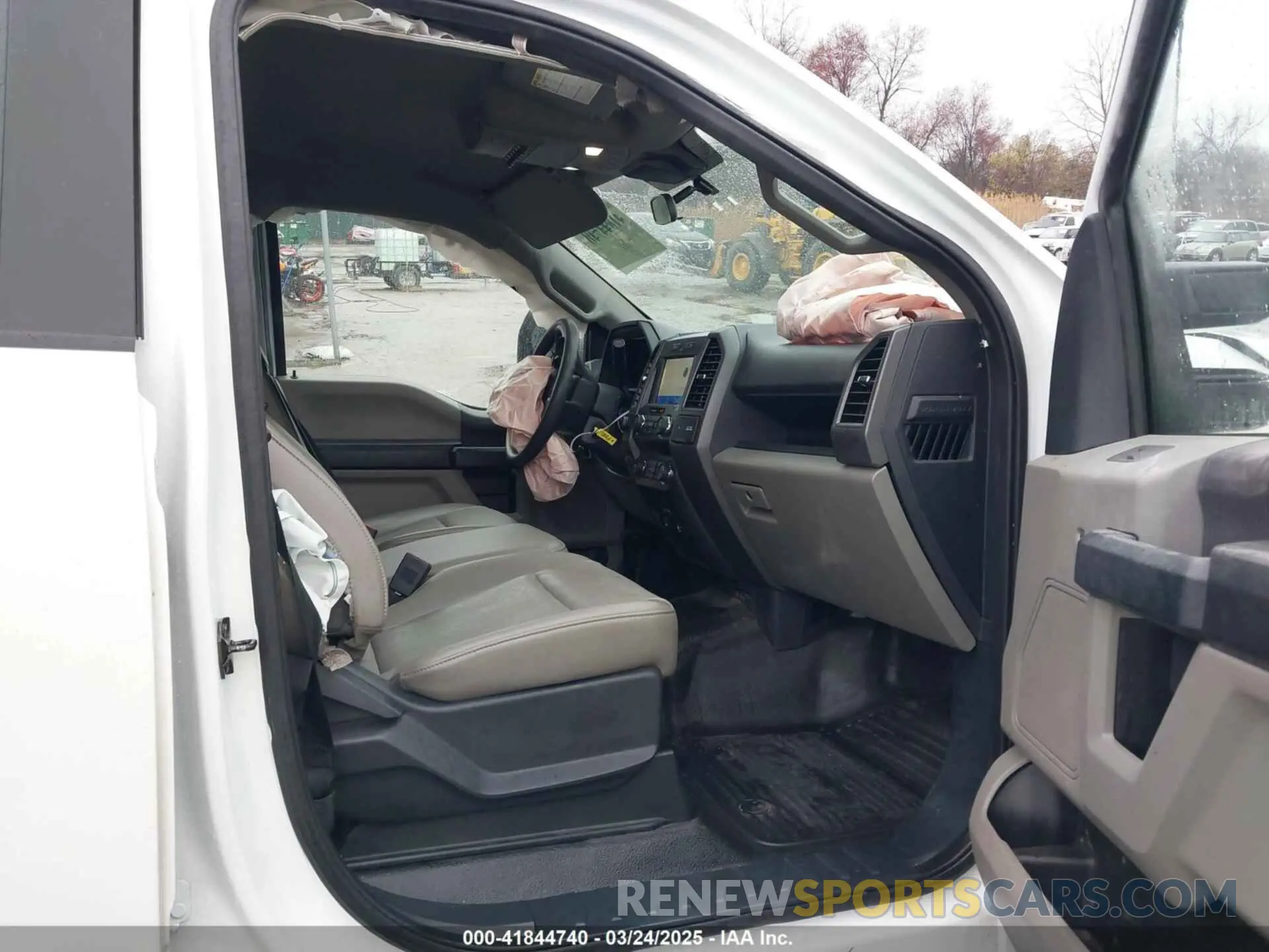 5 Photograph of a damaged car 1FT7W2B65NEF76378 FORD F-250 2022