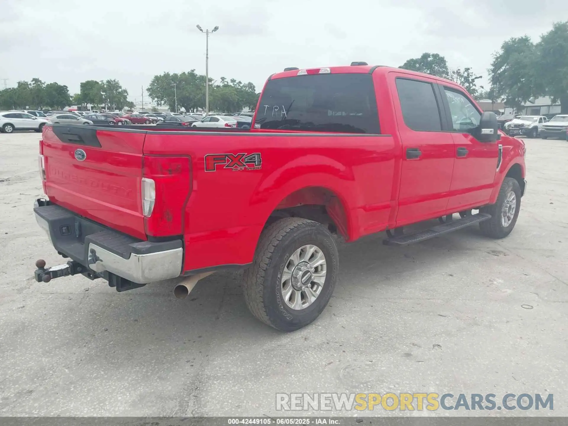 4 Photograph of a damaged car 1FT7W2B67NEF98026 FORD F-250 2022