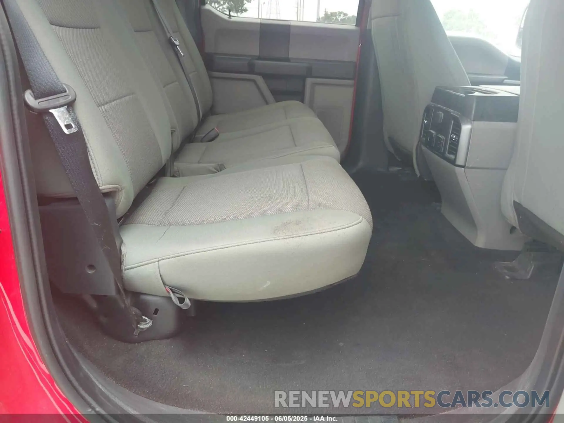 8 Photograph of a damaged car 1FT7W2B67NEF98026 FORD F-250 2022