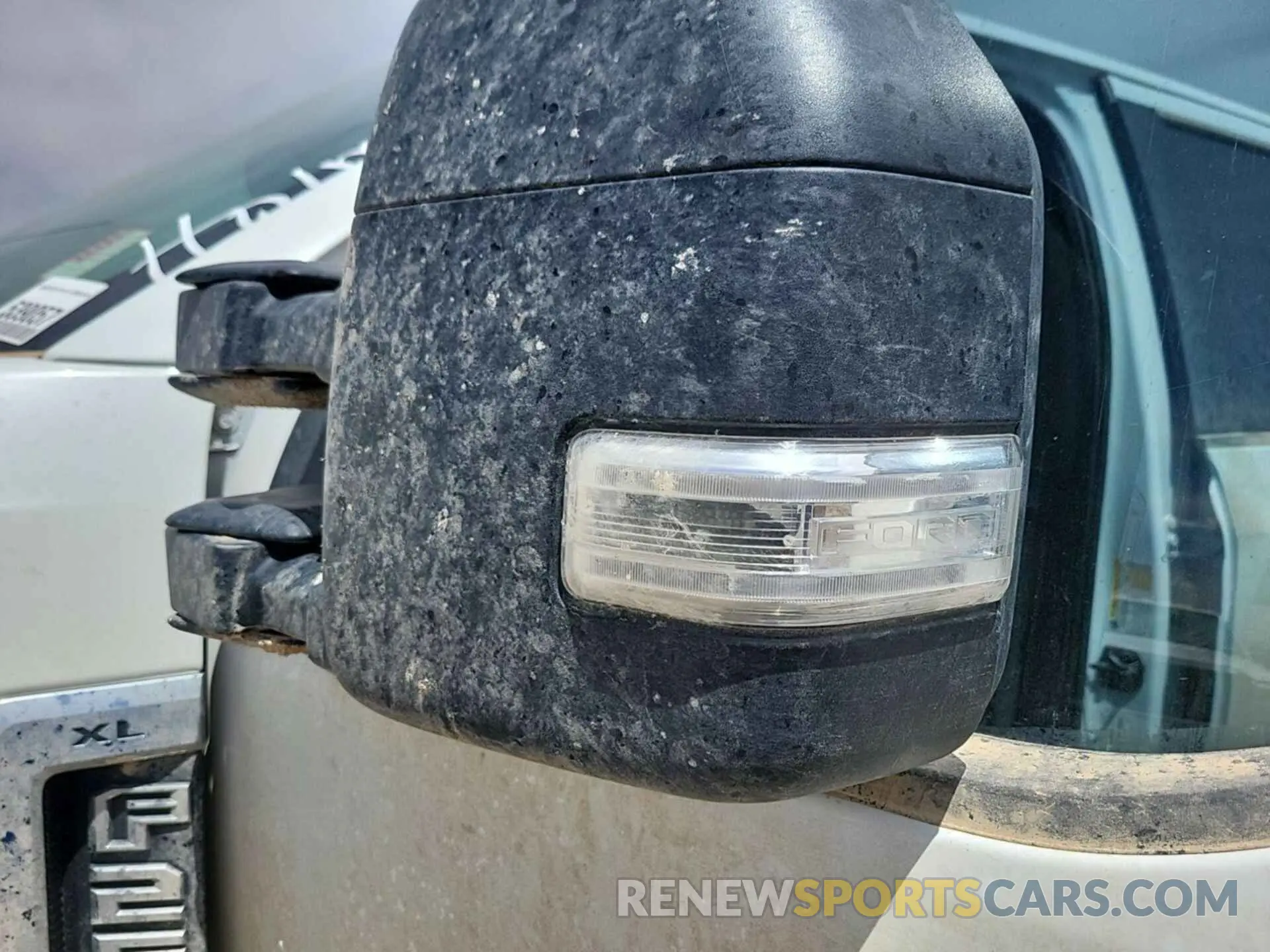 4 Photograph of a damaged car 1FT7W2BN1NED45730 FORD F-250 2022