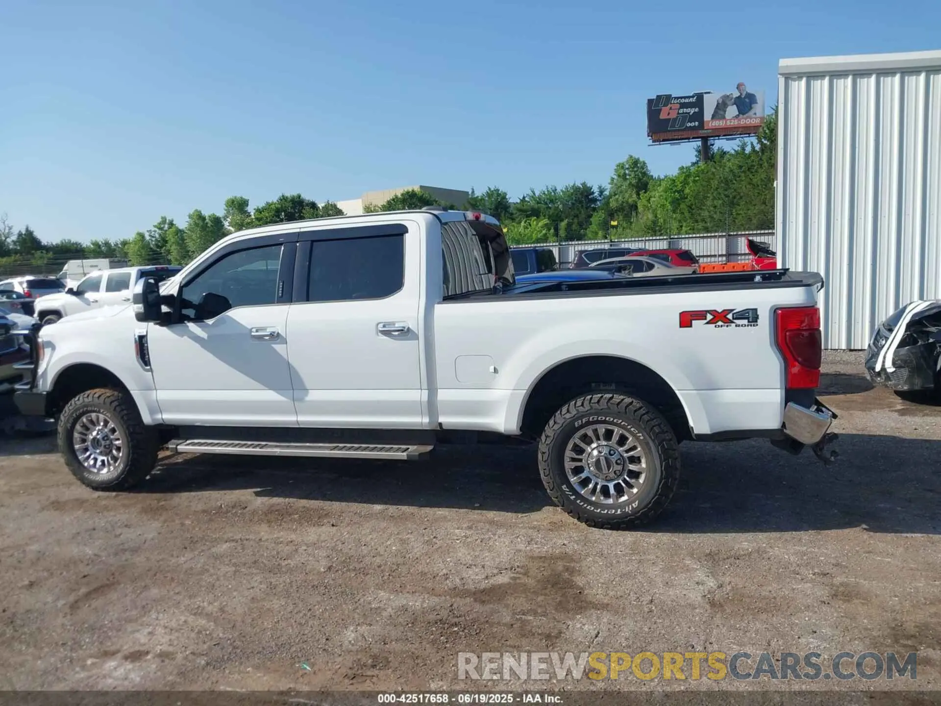 14 Photograph of a damaged car 1FT7W2BN2NEF55530 FORD F-250 2022