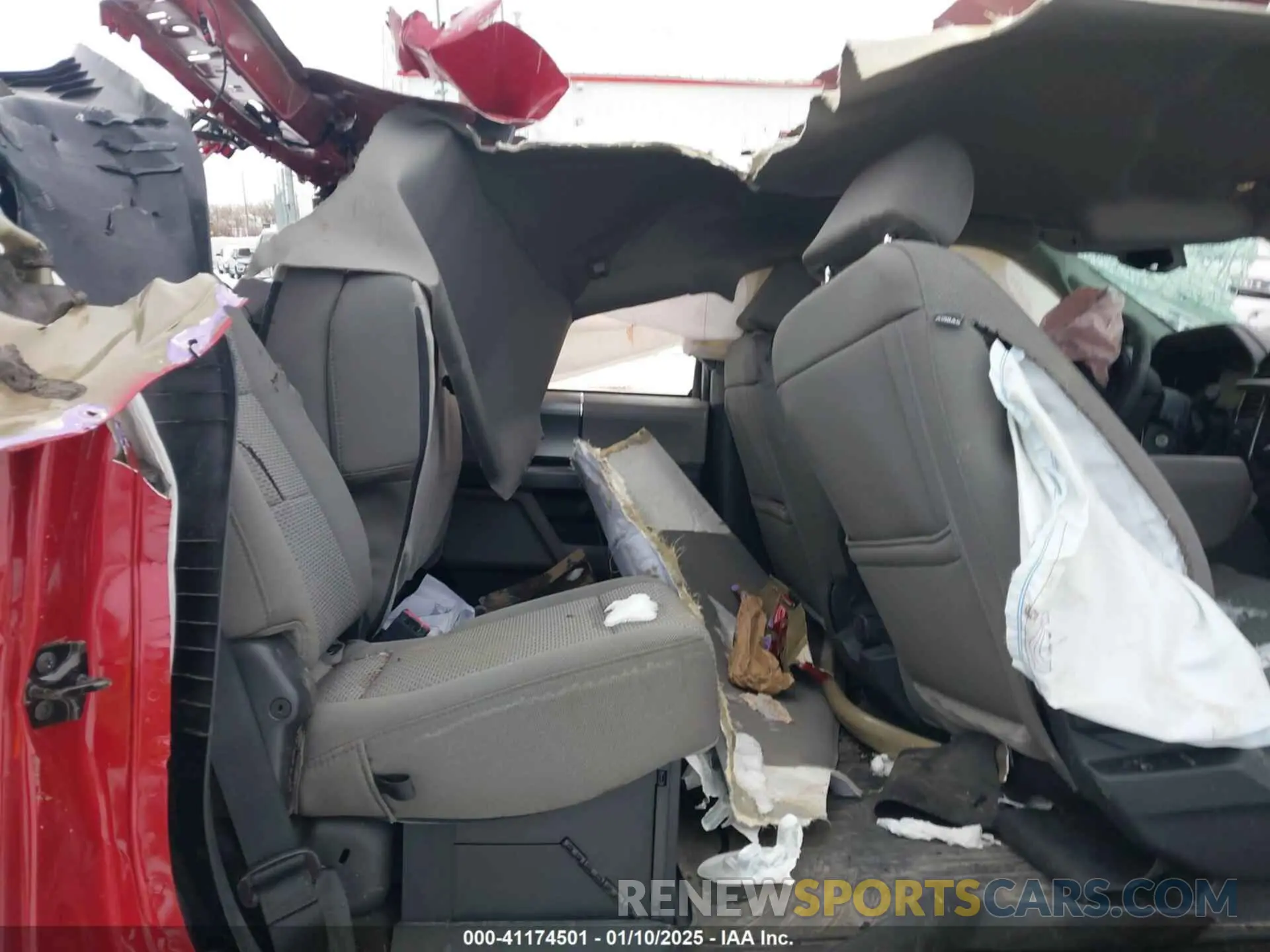 8 Photograph of a damaged car 1FT7W2BN3NEE41245 FORD F-250 2022