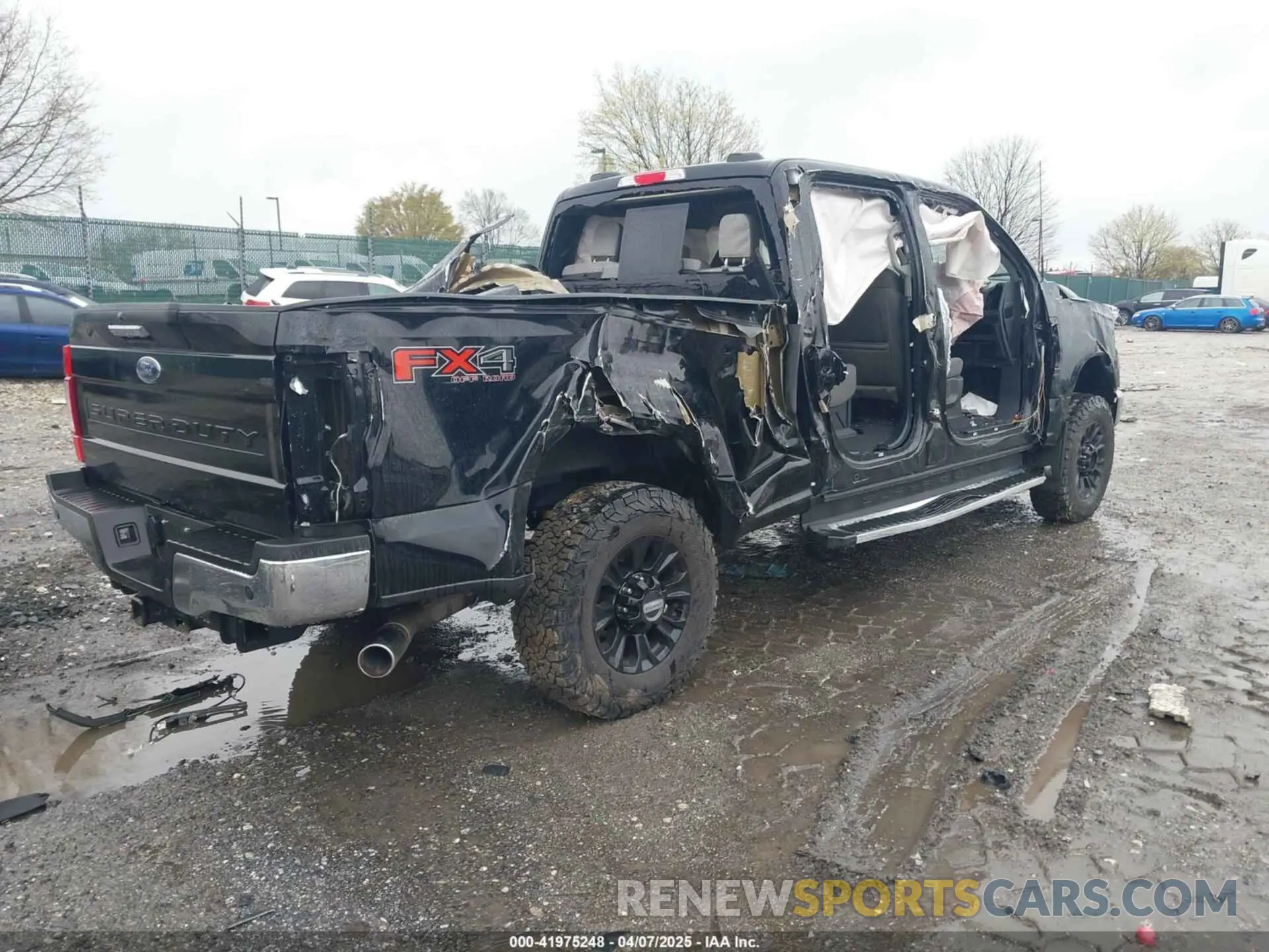 4 Photograph of a damaged car 1FT7W2BN3NEF50675 FORD F-250 2022