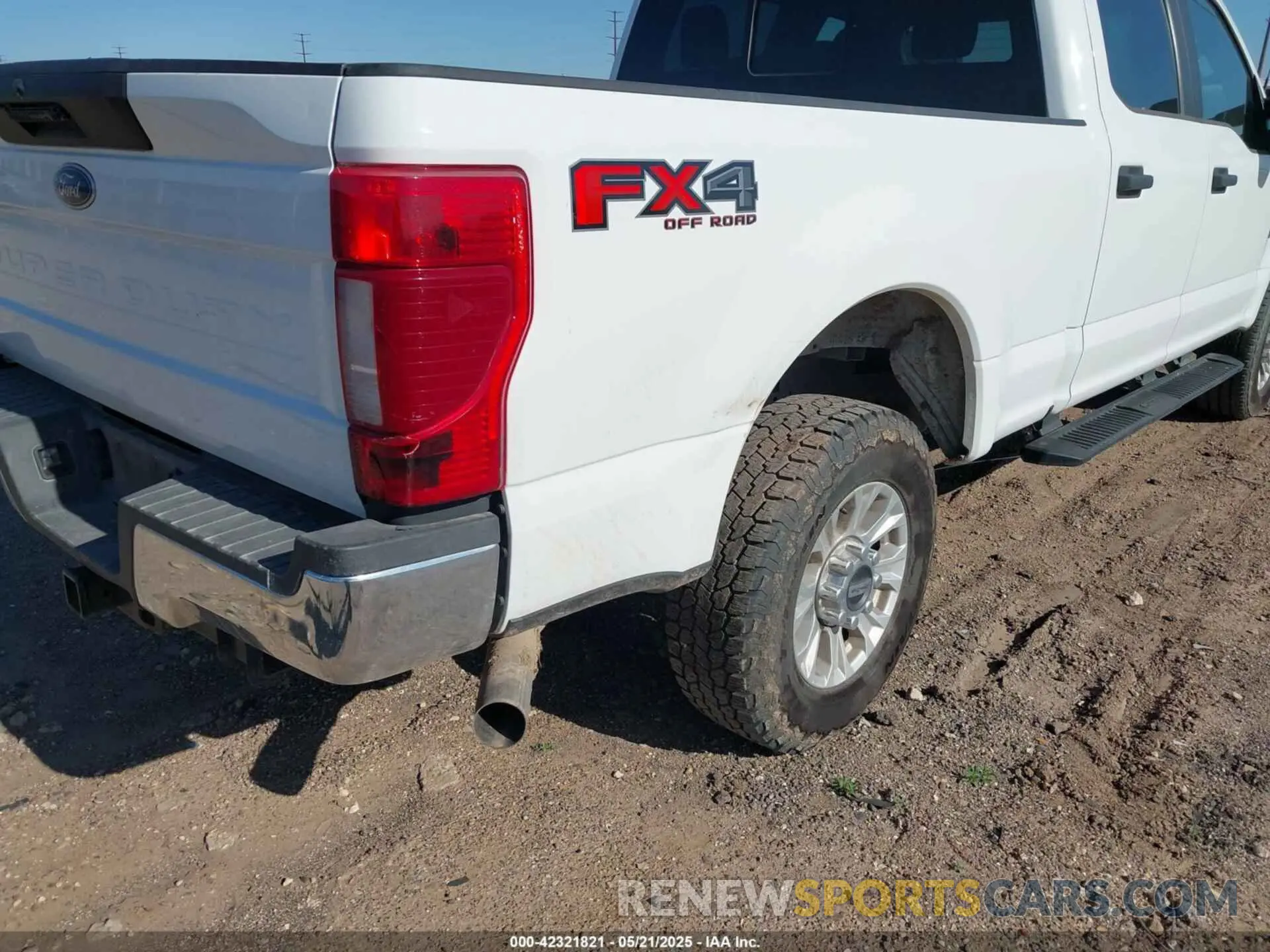 6 Photograph of a damaged car 1FT7W2BN6NEC44697 FORD F-250 2022