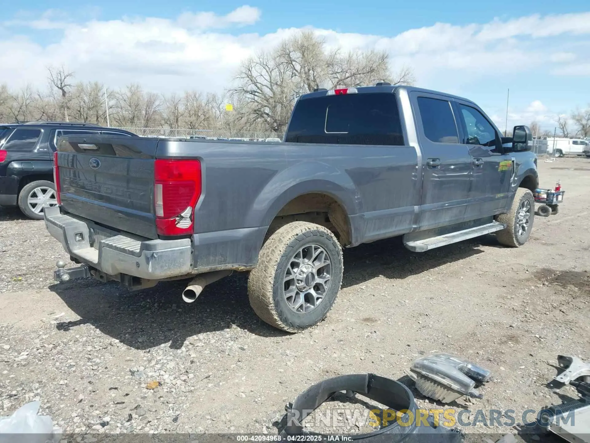 4 Photograph of a damaged car 1FT7W2BN6NEE57097 FORD F-250 2022
