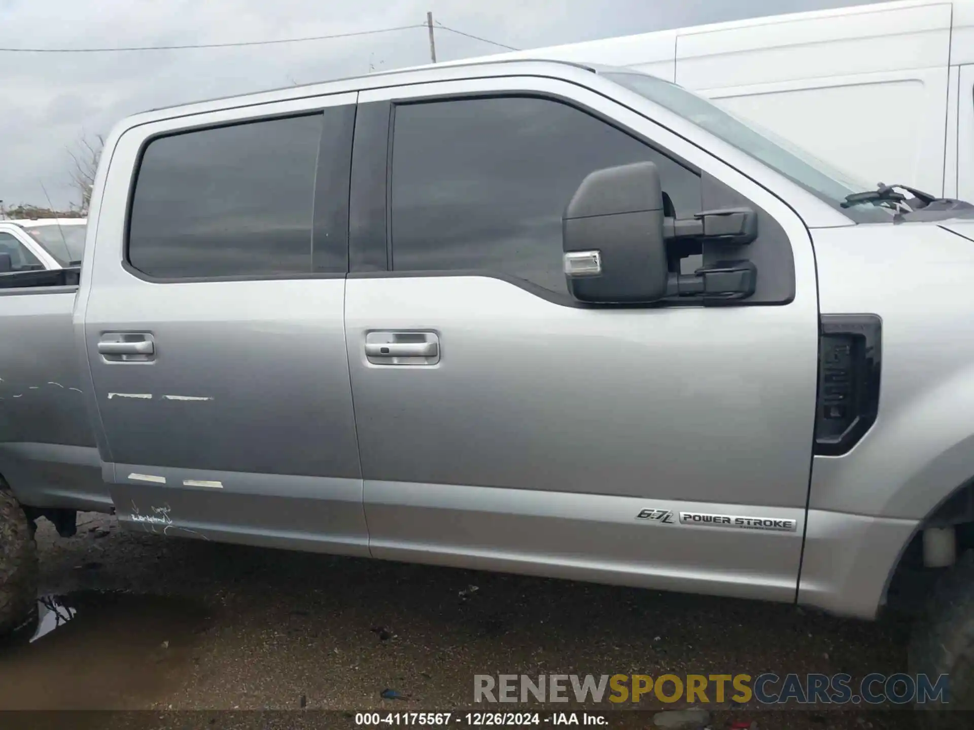 13 Photograph of a damaged car 1FT7W2BT0NEF79310 FORD F-250 2022