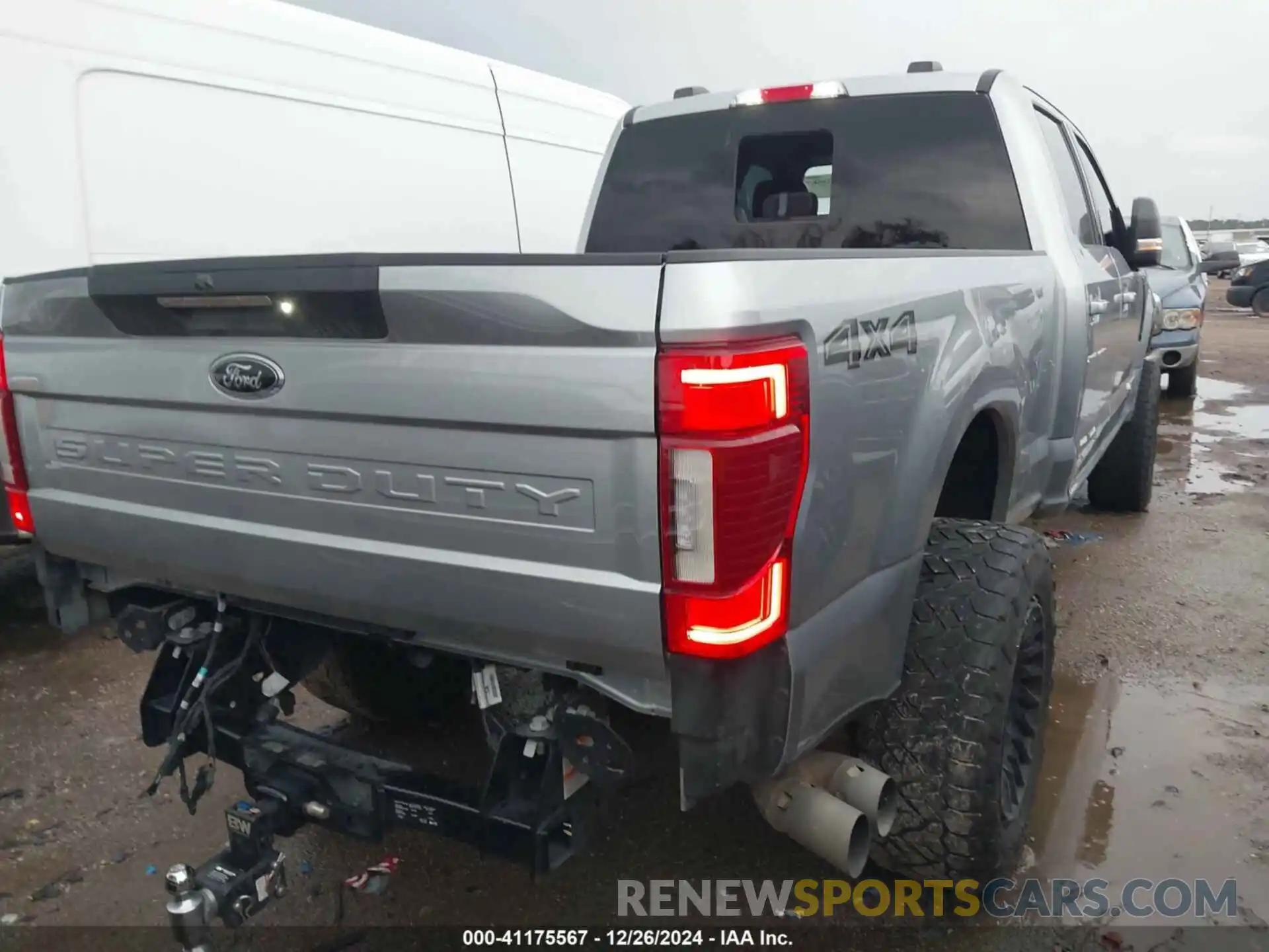 4 Photograph of a damaged car 1FT7W2BT0NEF79310 FORD F-250 2022