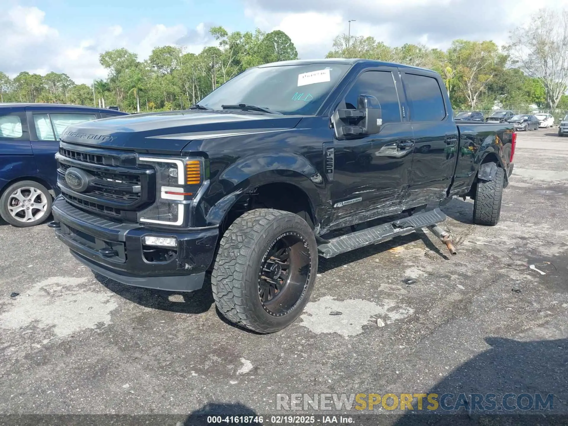 2 Photograph of a damaged car 1FT7W2BT3NED29611 FORD F-250 2022