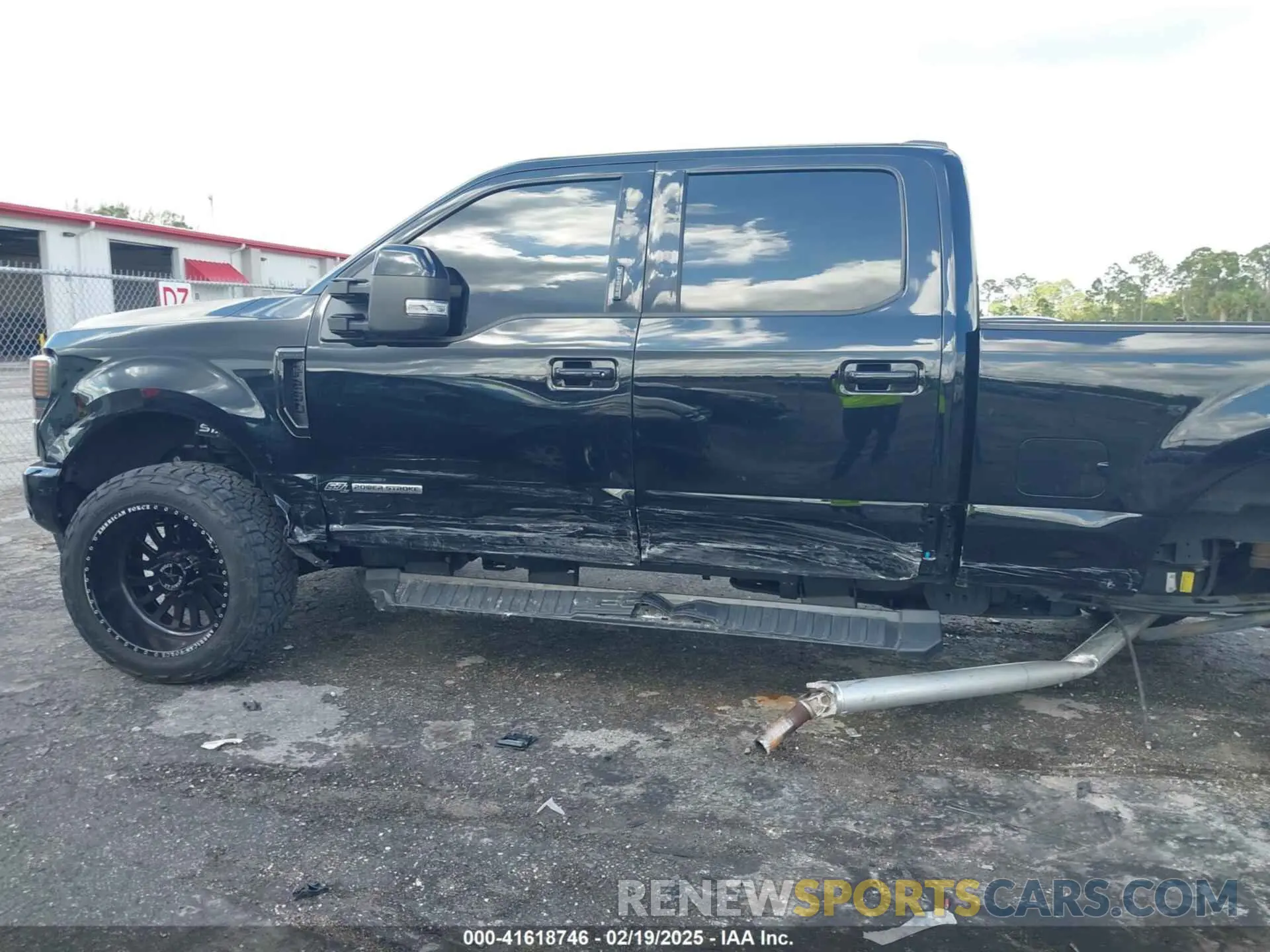 6 Photograph of a damaged car 1FT7W2BT3NED29611 FORD F-250 2022