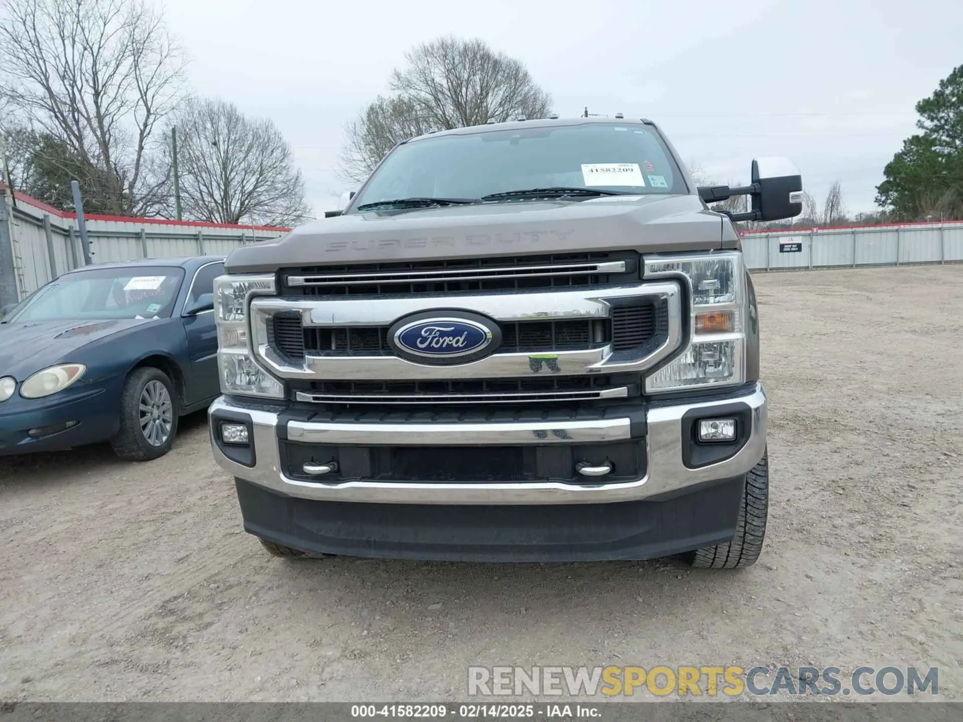 12 Photograph of a damaged car 1FT7W2BT8NED69439 FORD F-250 2022