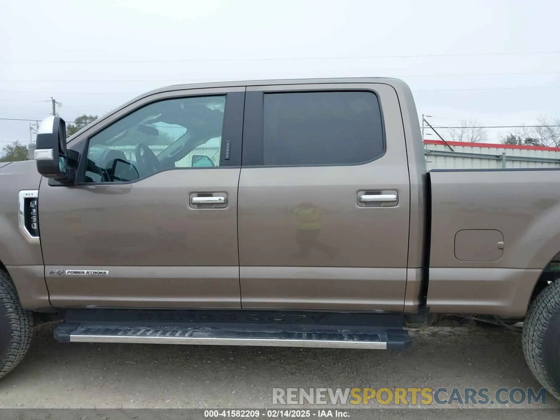 14 Photograph of a damaged car 1FT7W2BT8NED69439 FORD F-250 2022