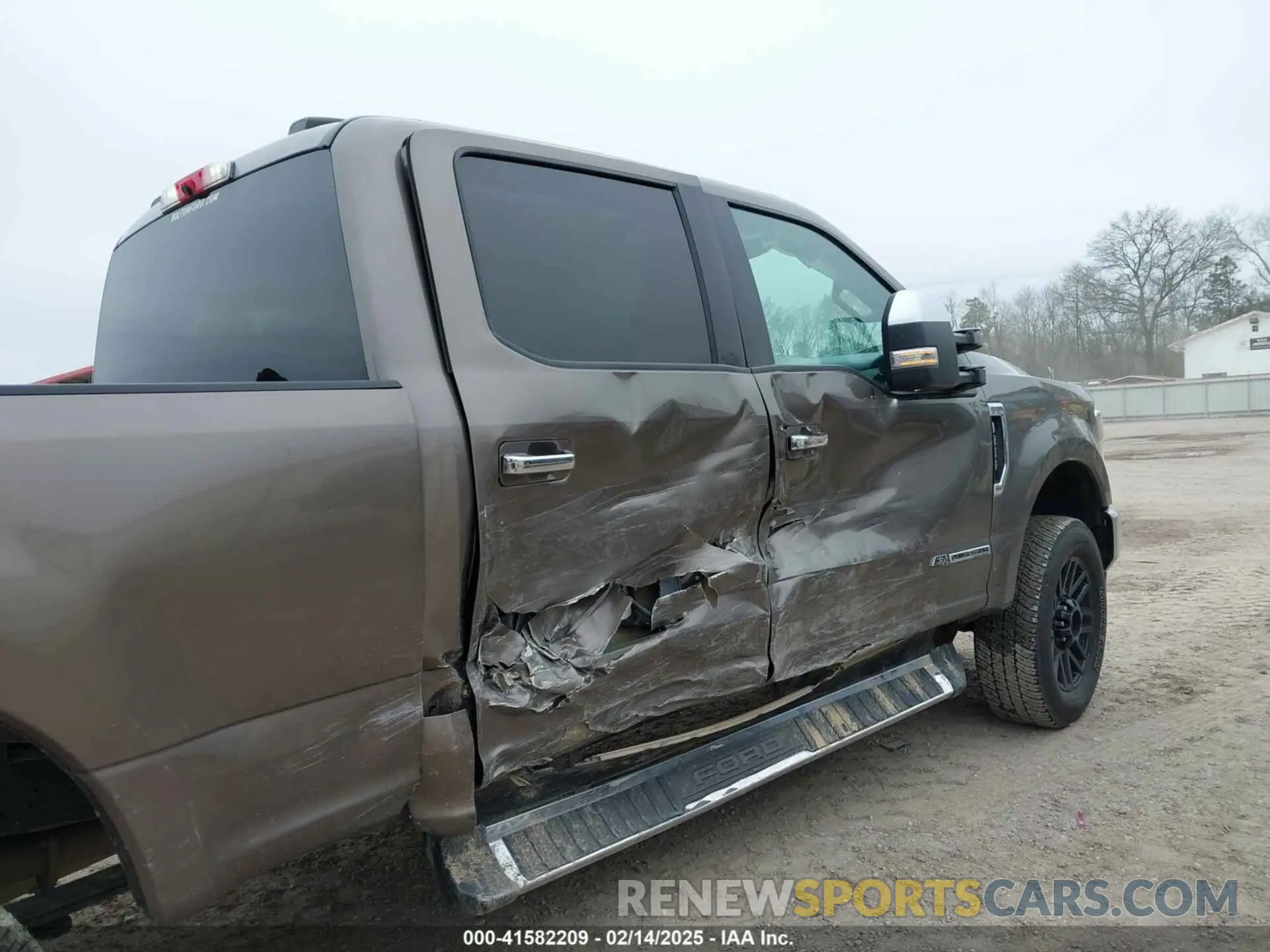 6 Photograph of a damaged car 1FT7W2BT8NED69439 FORD F-250 2022