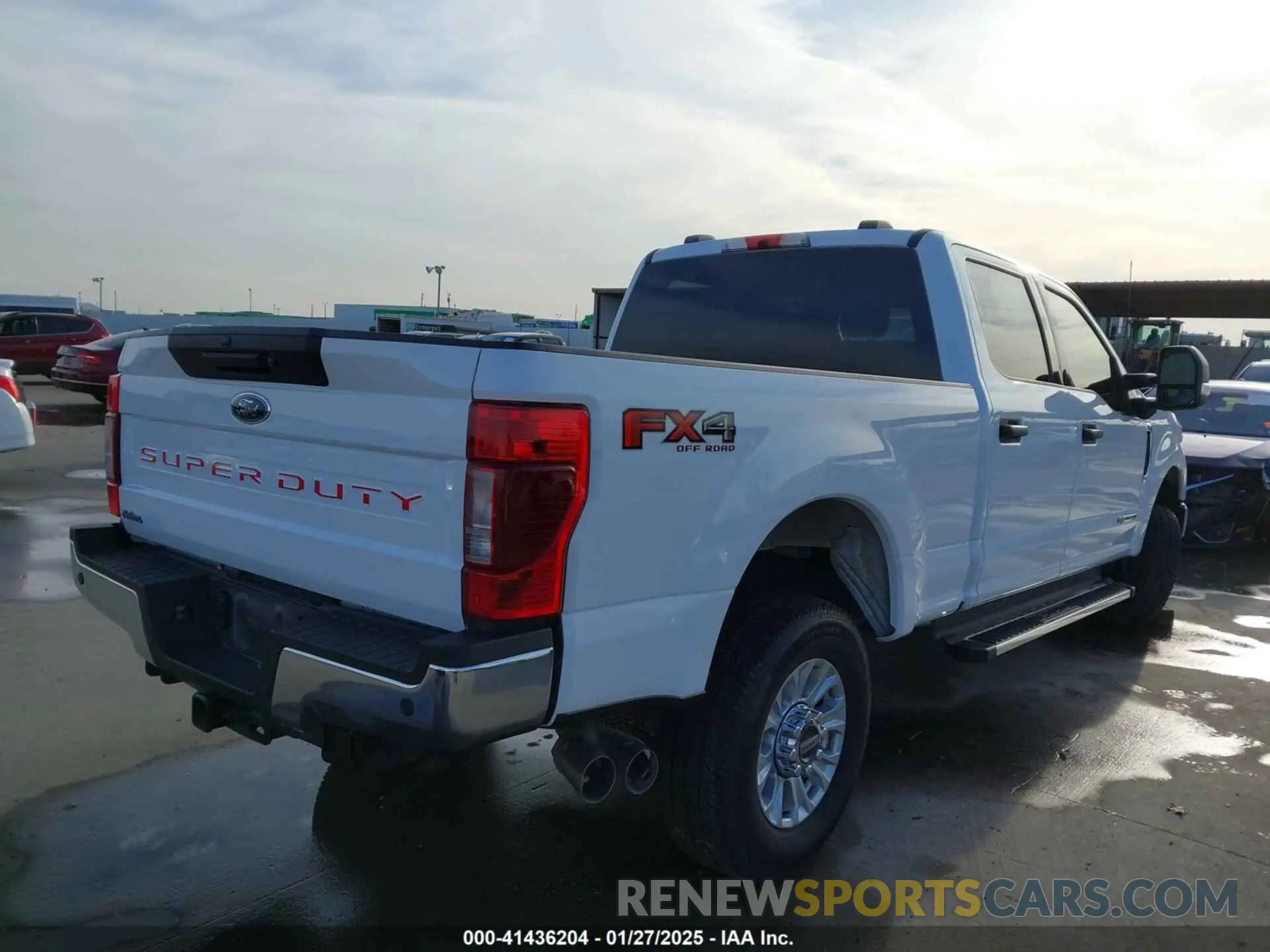 4 Photograph of a damaged car 1FT7W2BT9NEE57013 FORD F-250 2022