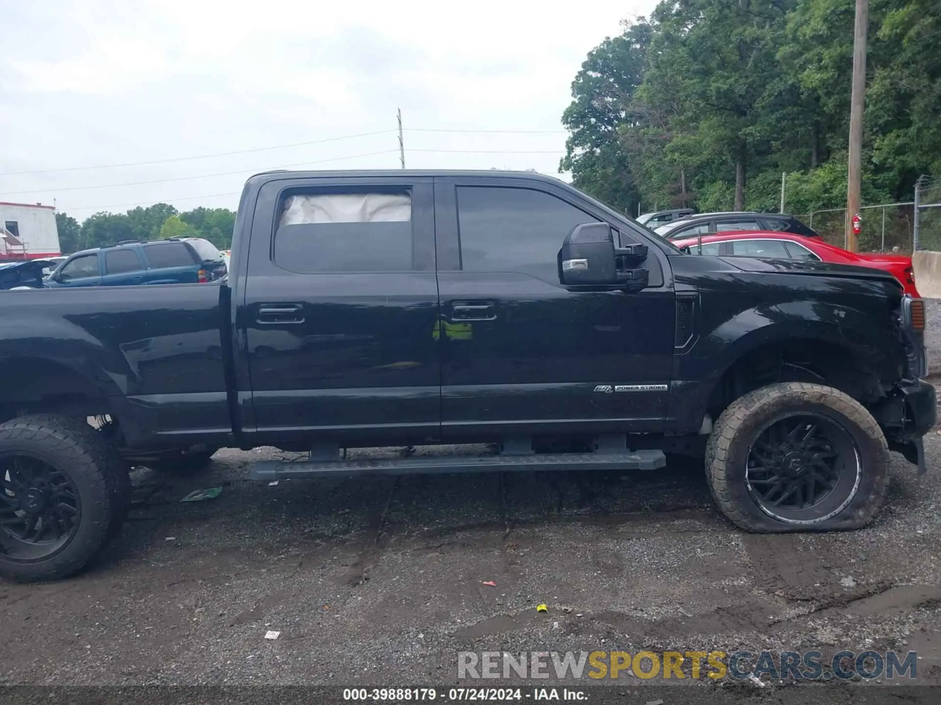 13 Photograph of a damaged car 1FT7W2BTXNEC01768 FORD F-250 2022