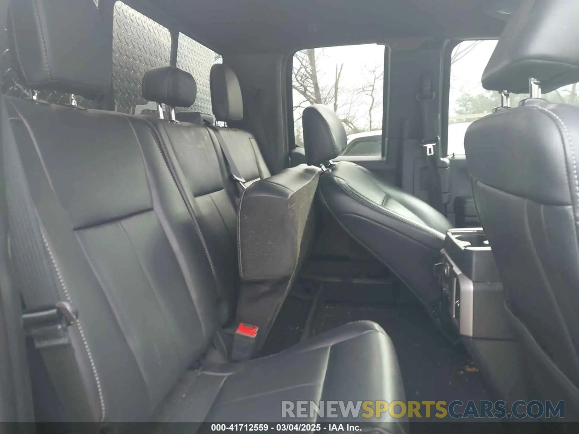 8 Photograph of a damaged car 1FT7X2A65NED82853 FORD F-250 2022