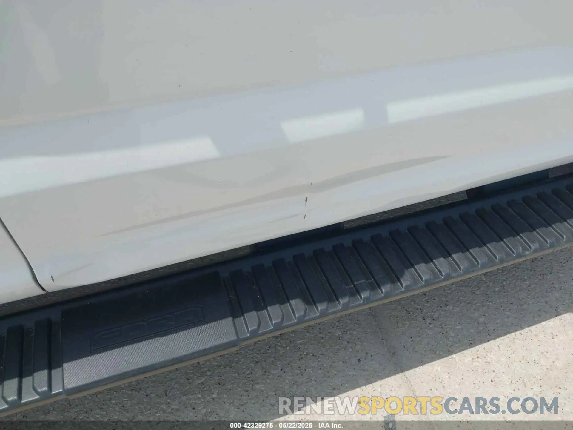 17 Photograph of a damaged car 1FT7X2B60NED00817 FORD F-250 2022