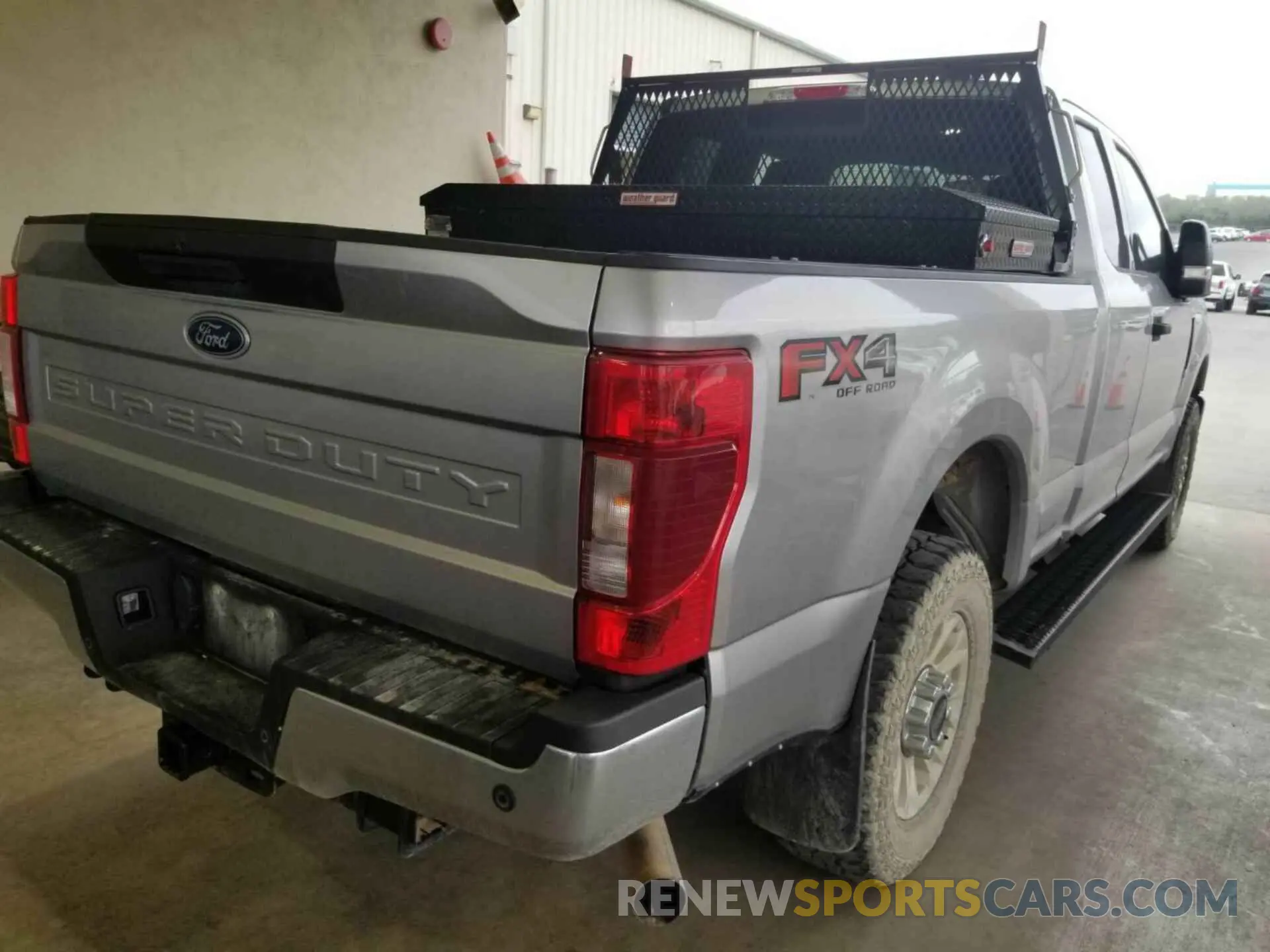 26 Photograph of a damaged car 1FT7X2B61NEC14707 FORD F-250 2022
