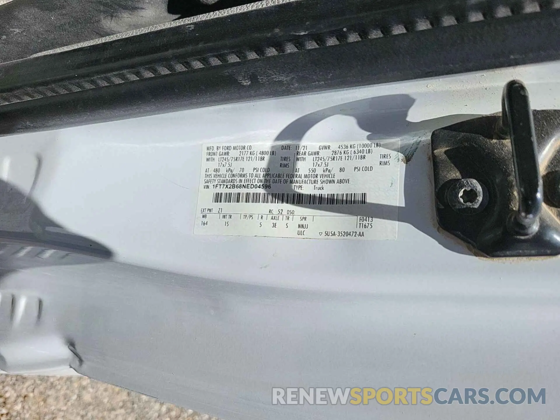 22 Photograph of a damaged car 1FT7X2B68NED04596 FORD F-250 2022