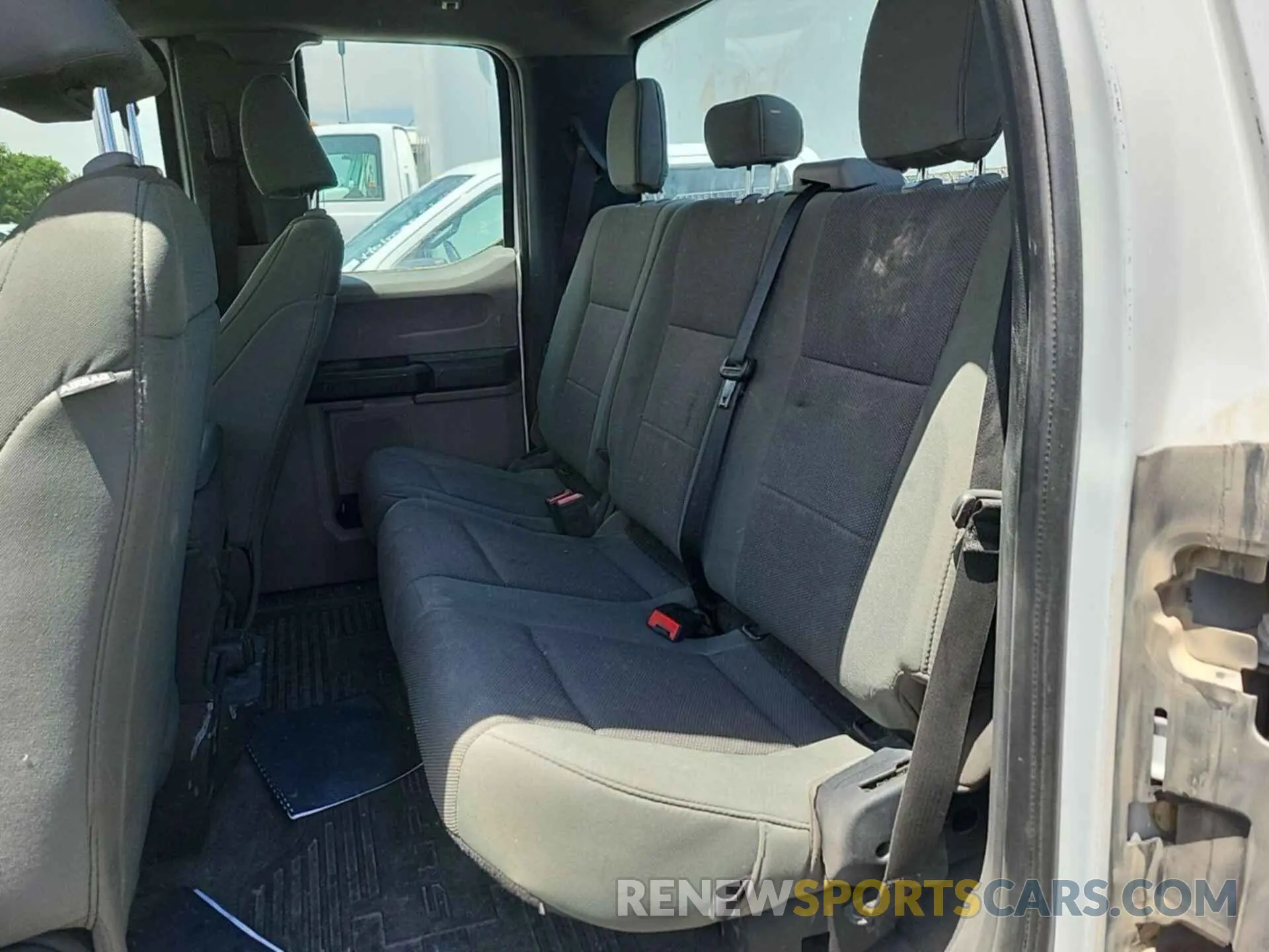 3 Photograph of a damaged car 1FT7X2B68NED04596 FORD F-250 2022