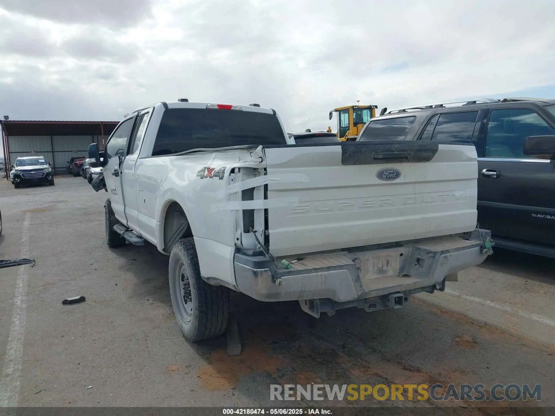 14 Photograph of a damaged car 1FT7X2B6XNED56764 FORD F-250 2022