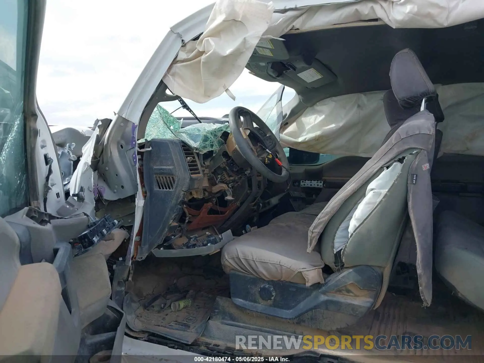 5 Photograph of a damaged car 1FT7X2B6XNED56764 FORD F-250 2022