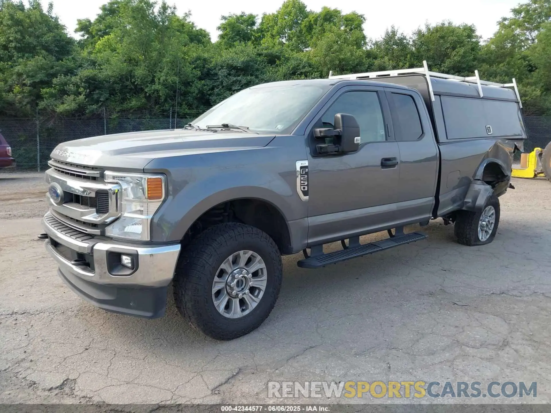 2 Photograph of a damaged car 1FT7X2BN0NED55131 FORD F-250 2022